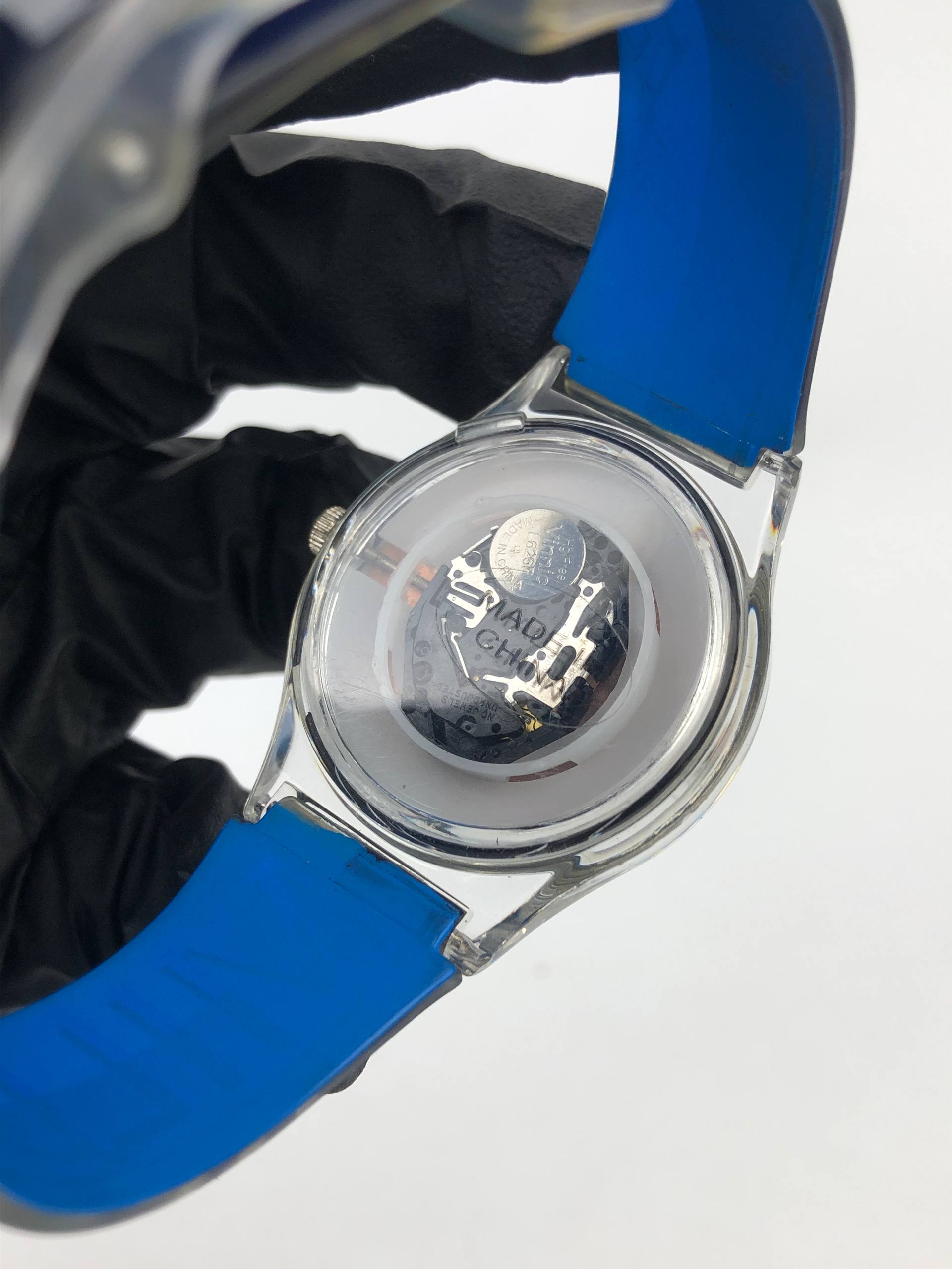 MILD SEVEN PROMOTIONAL BLUE DIAL TRANSPARENT CASE QUARTZ WATCH - Gambar 7