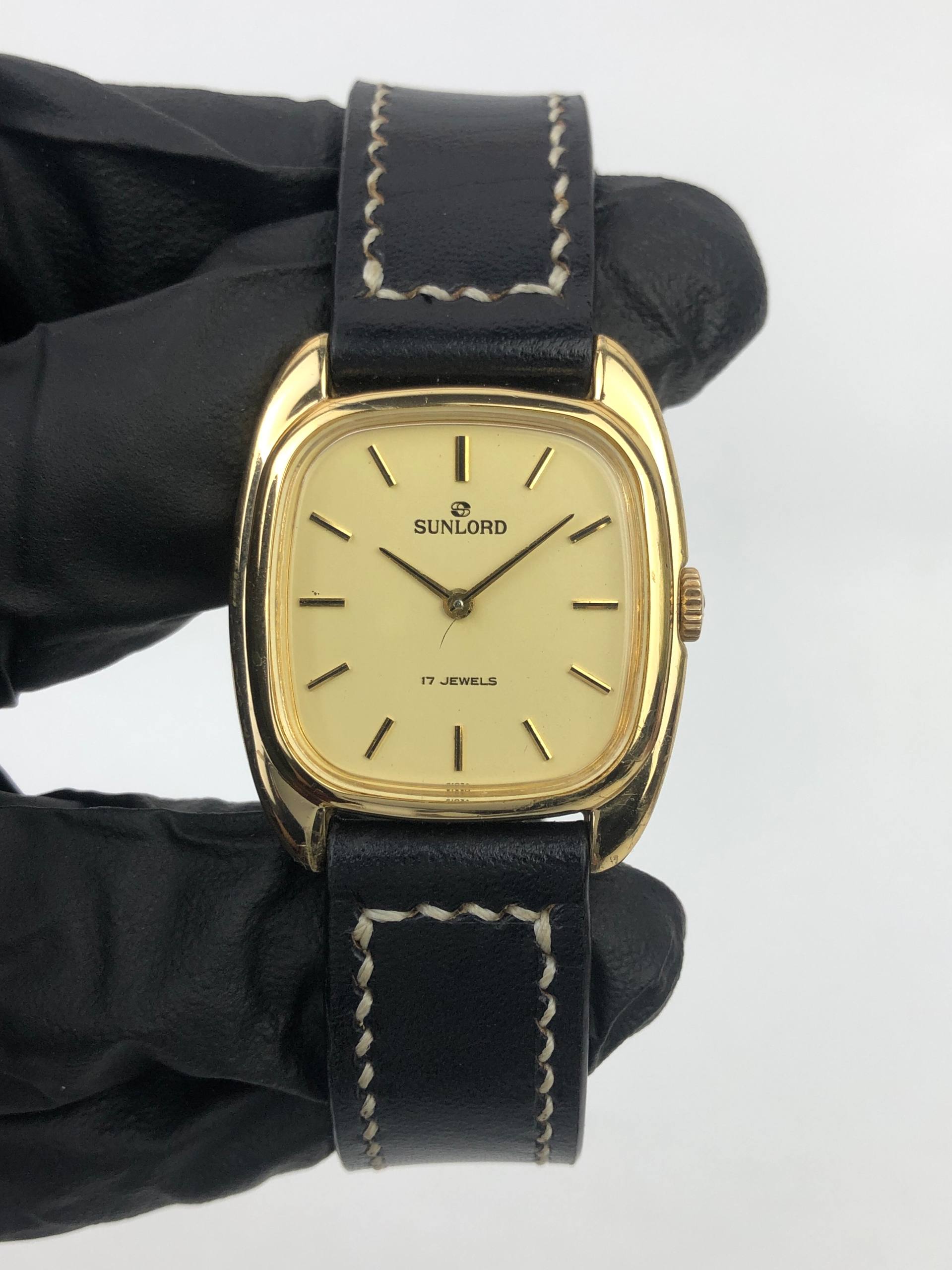 SUNLORD 17 JEWELS CHAMPAGNE DIAL CUSHION DRESS WATCH - Gambar 2