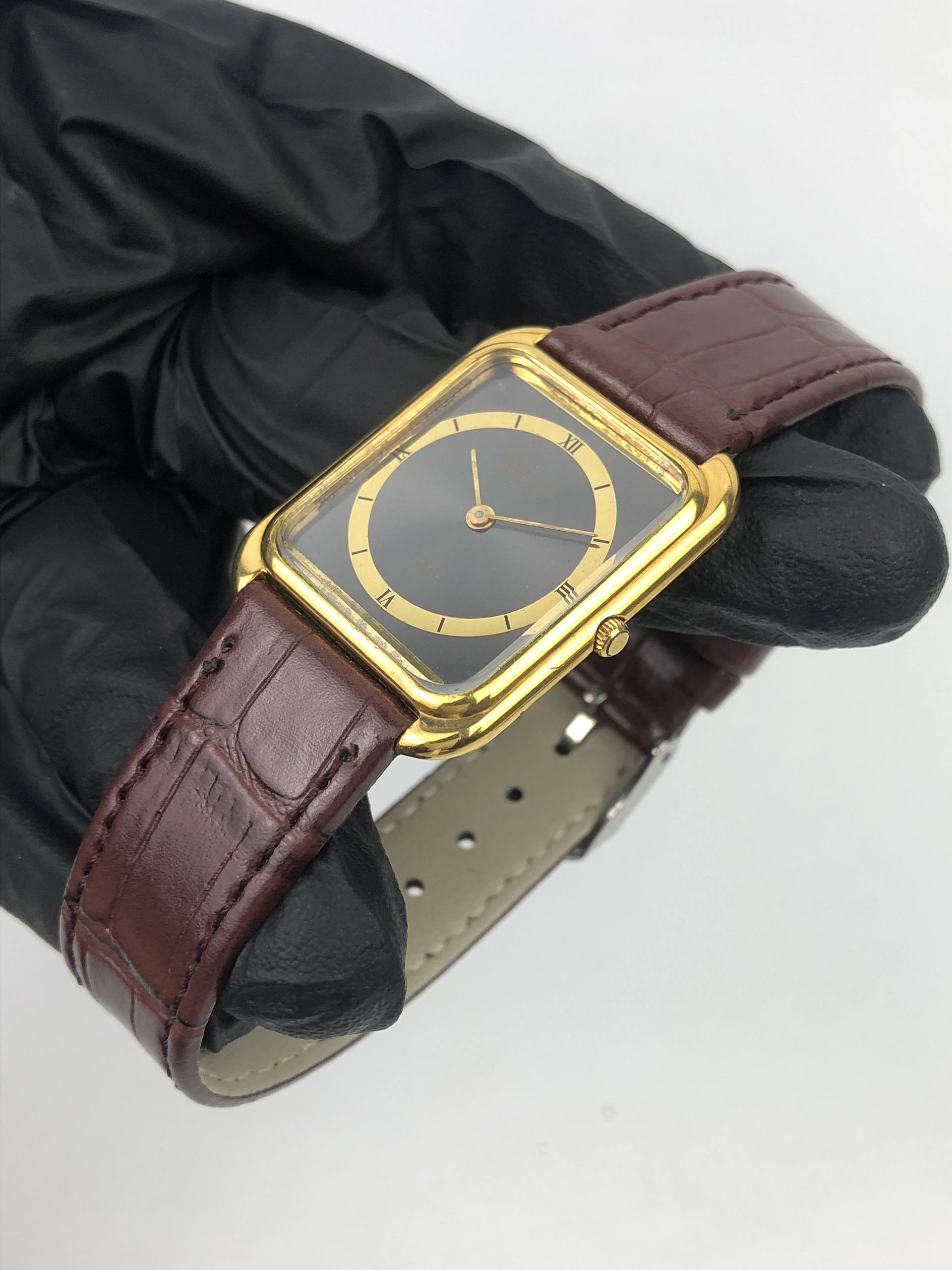 RAYMOND WEIL GENEVE ETA 955.112 BLACK SUNBURST DIAL 18K GOLD ELECTROPLATED DRESS WATCH - Gambar 3