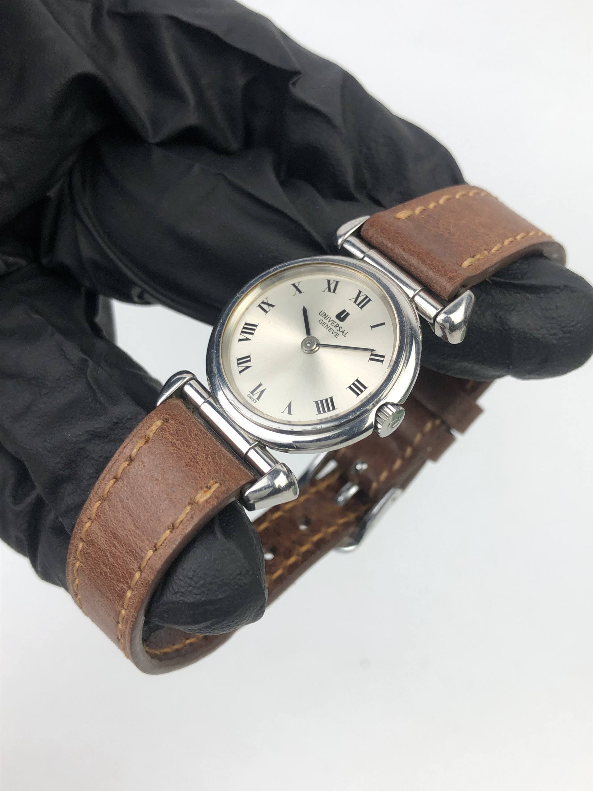 UNIVERSAL GENÈVE SWISS MADE CLASSIC ROMAN DIAL LADIES DRESS WATCH - Gambar 3