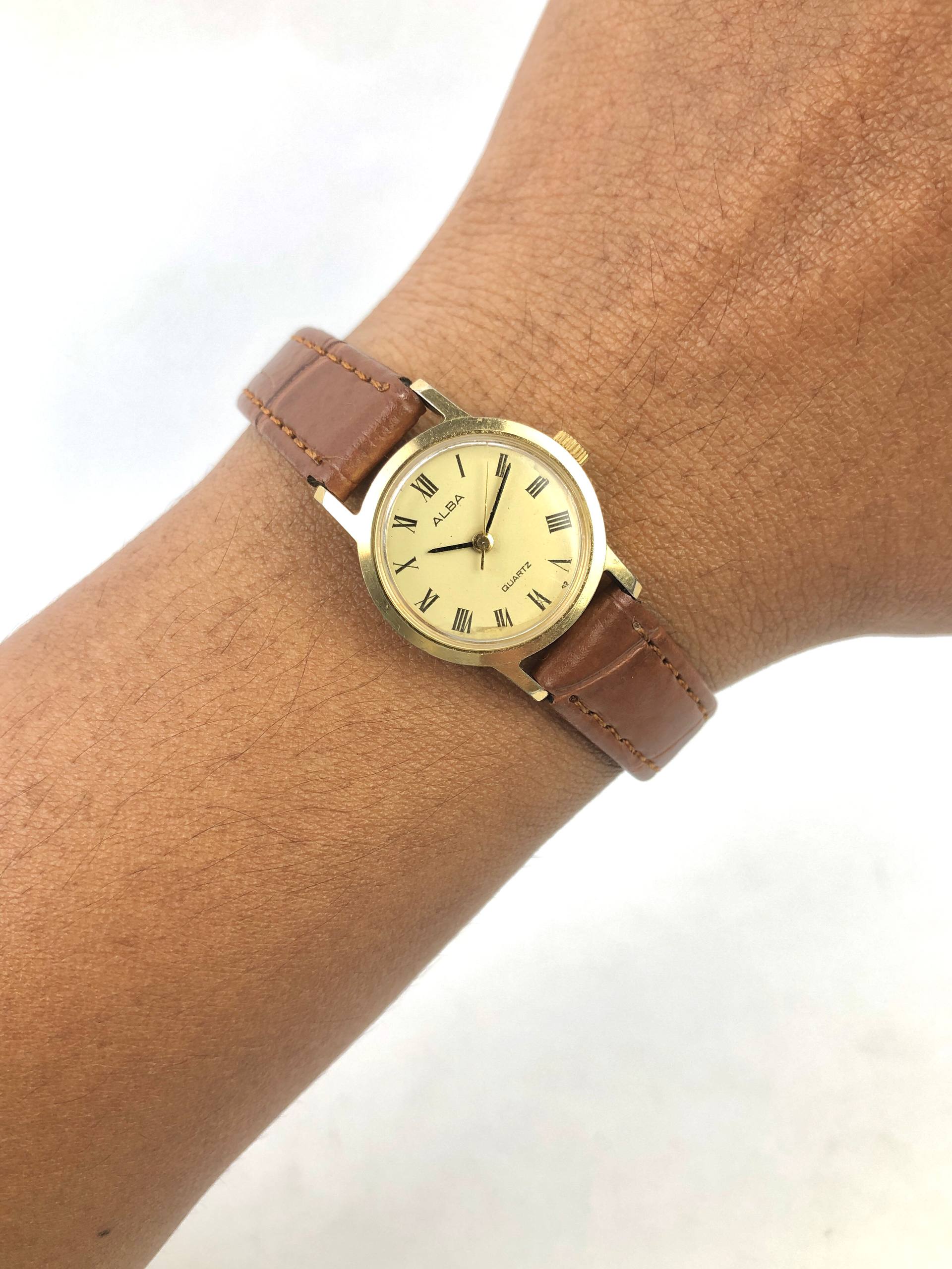 ALBA QUARTZ GOLD DIAL ROMAN NUMERAL LADIES DRESS WATCH