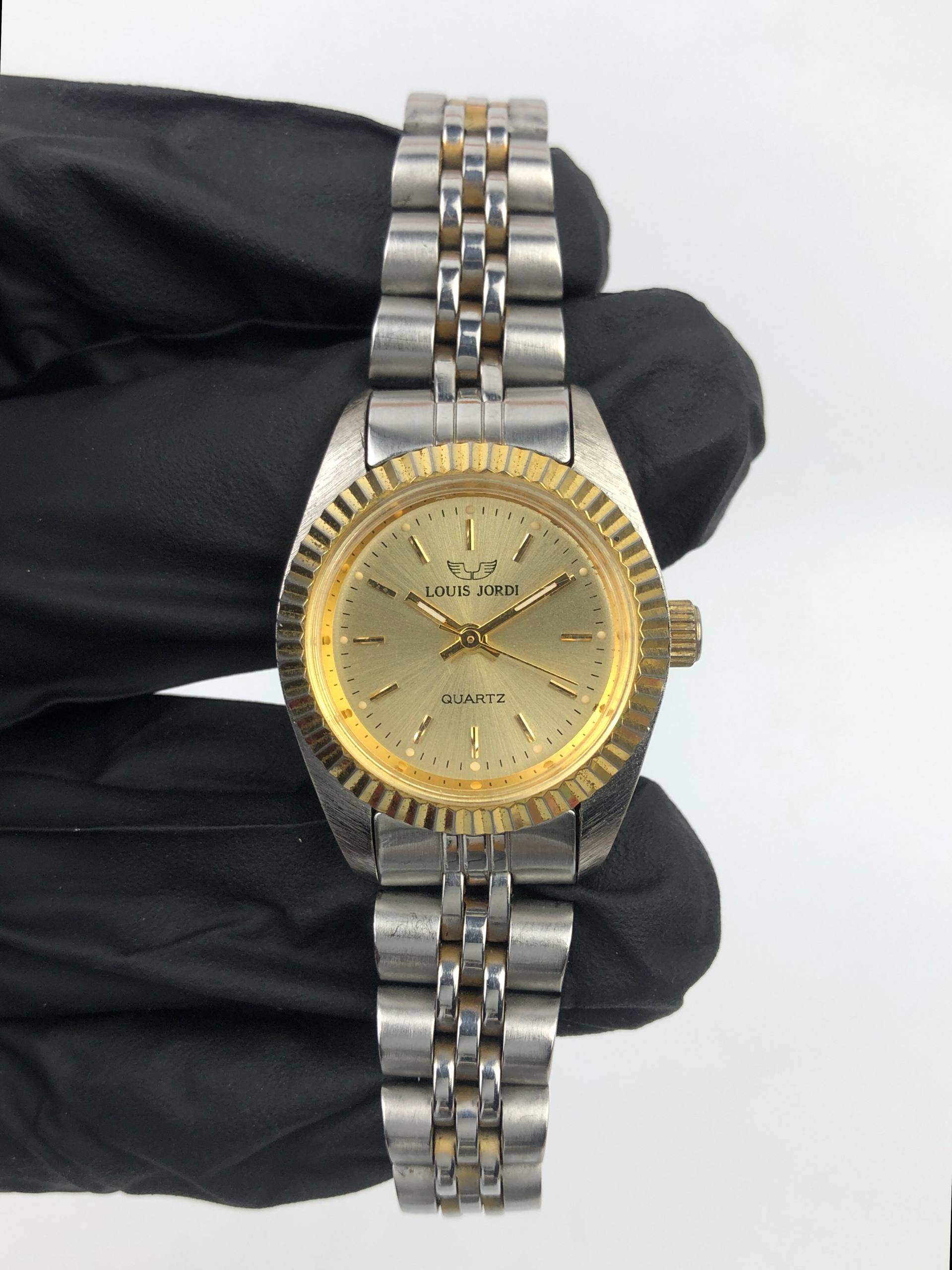 LOUIS JORDI QUARTZ COUPLE WATCH TWO TONE CHAMPAGNE SUNBURST DIAL - Gambar 11