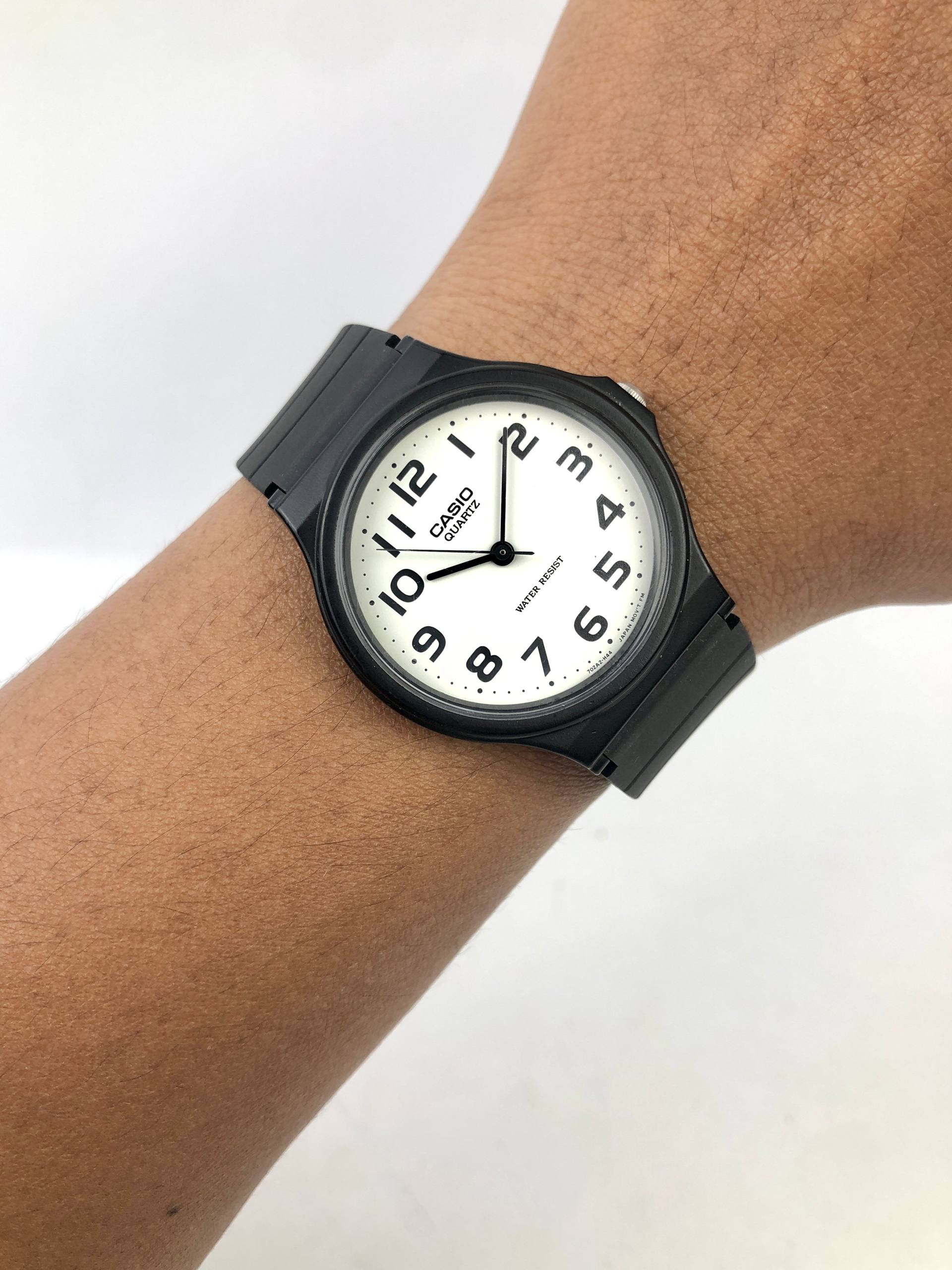 CASIO QUARTZ MQ SERIES BLACK RESIN CASE