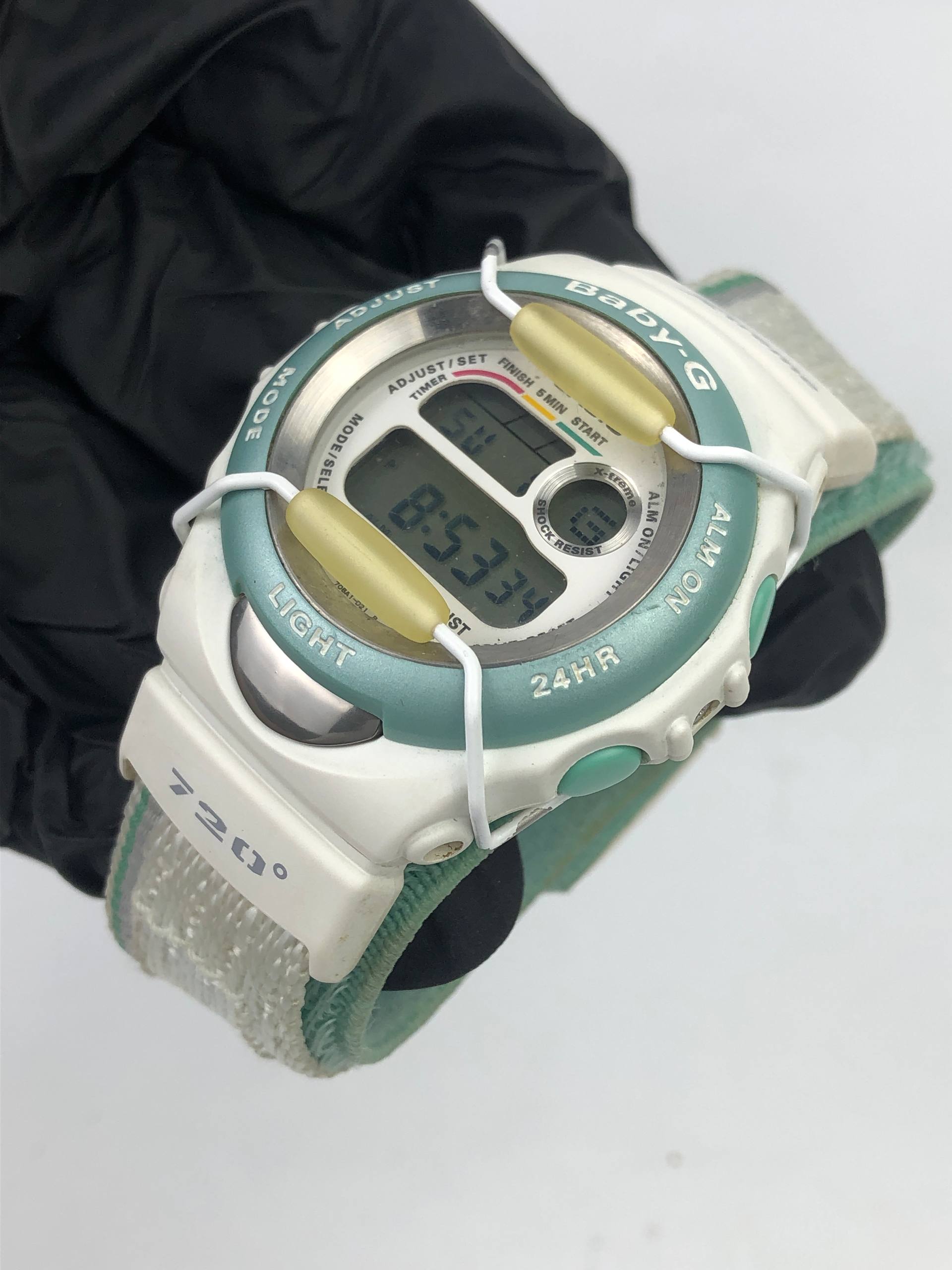 CASIO BABY-G X-TREME SHOCK RESIST WHITE MINT DIGITAL VINTAGE WATCH - Gambar 4