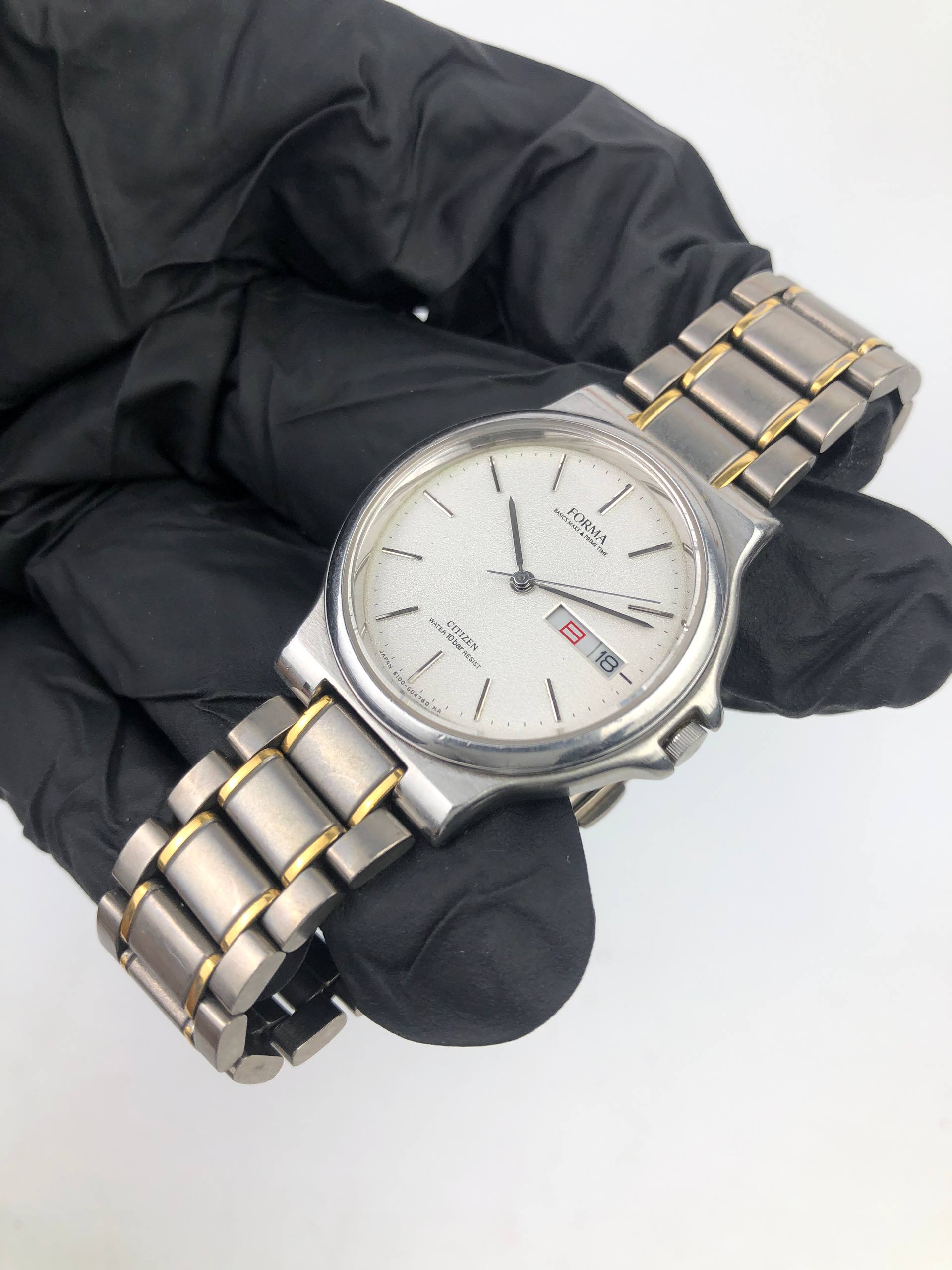 CITIZEN FORMA QUARTZ TWO TONE TEXTURED WHITE DIAL DAY DATE ORIGINAL JAPAN VINTAGE WATCH - Gambar 4