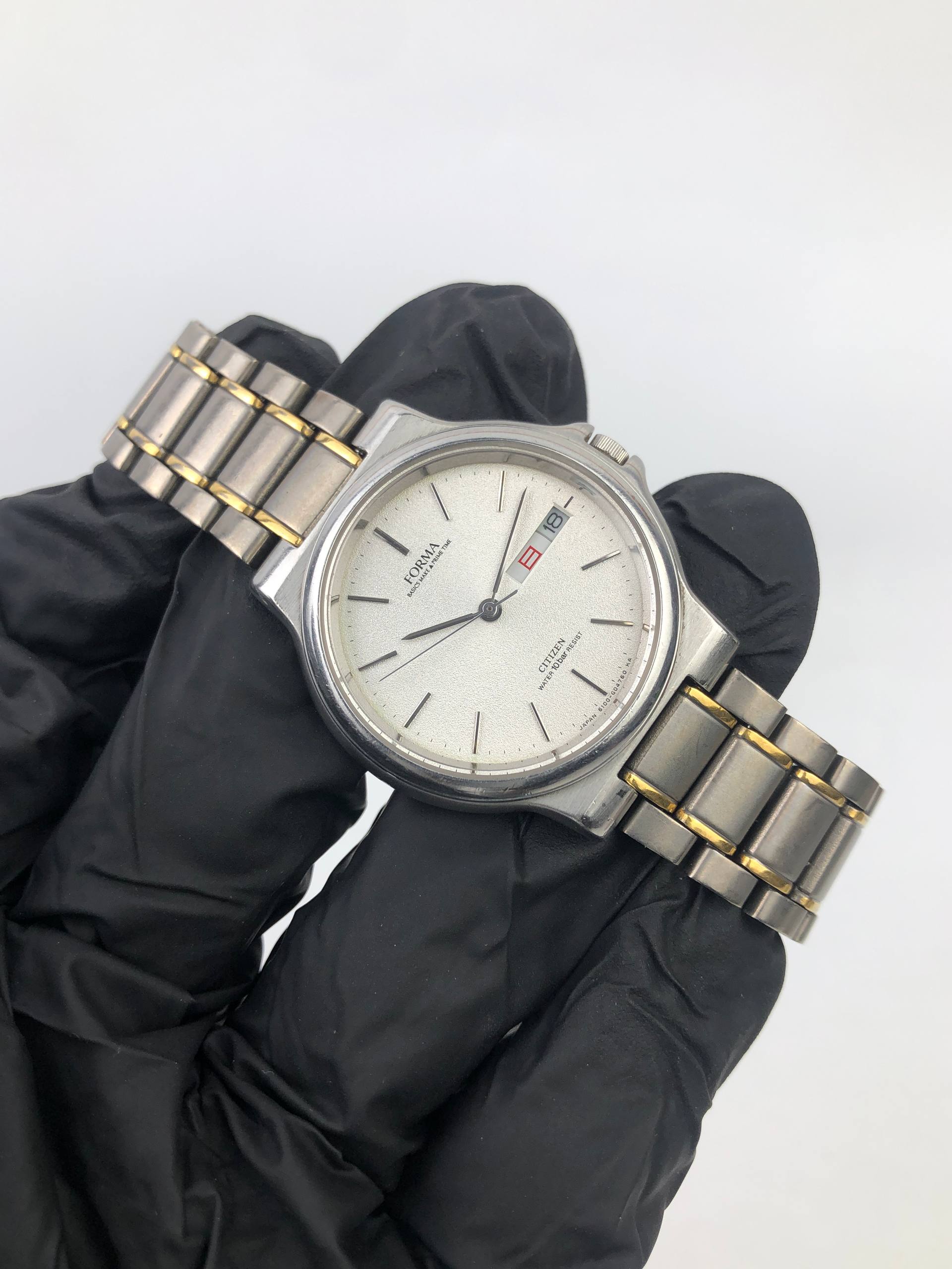 CITIZEN FORMA QUARTZ TWO TONE TEXTURED WHITE DIAL DAY DATE ORIGINAL JAPAN VINTAGE WATCH - Gambar 3