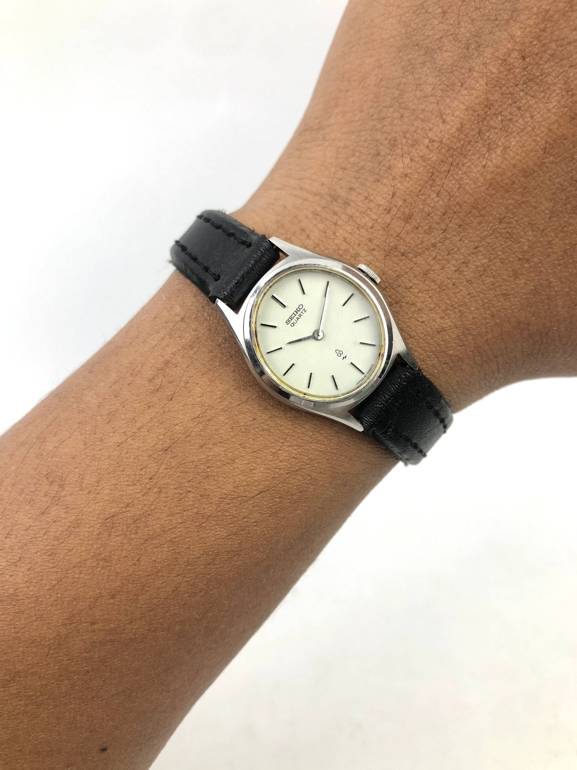 SEIKO QUARTZ 16-5340 CREAM DIAL VINTAGE LADIES JAPAN WATCH