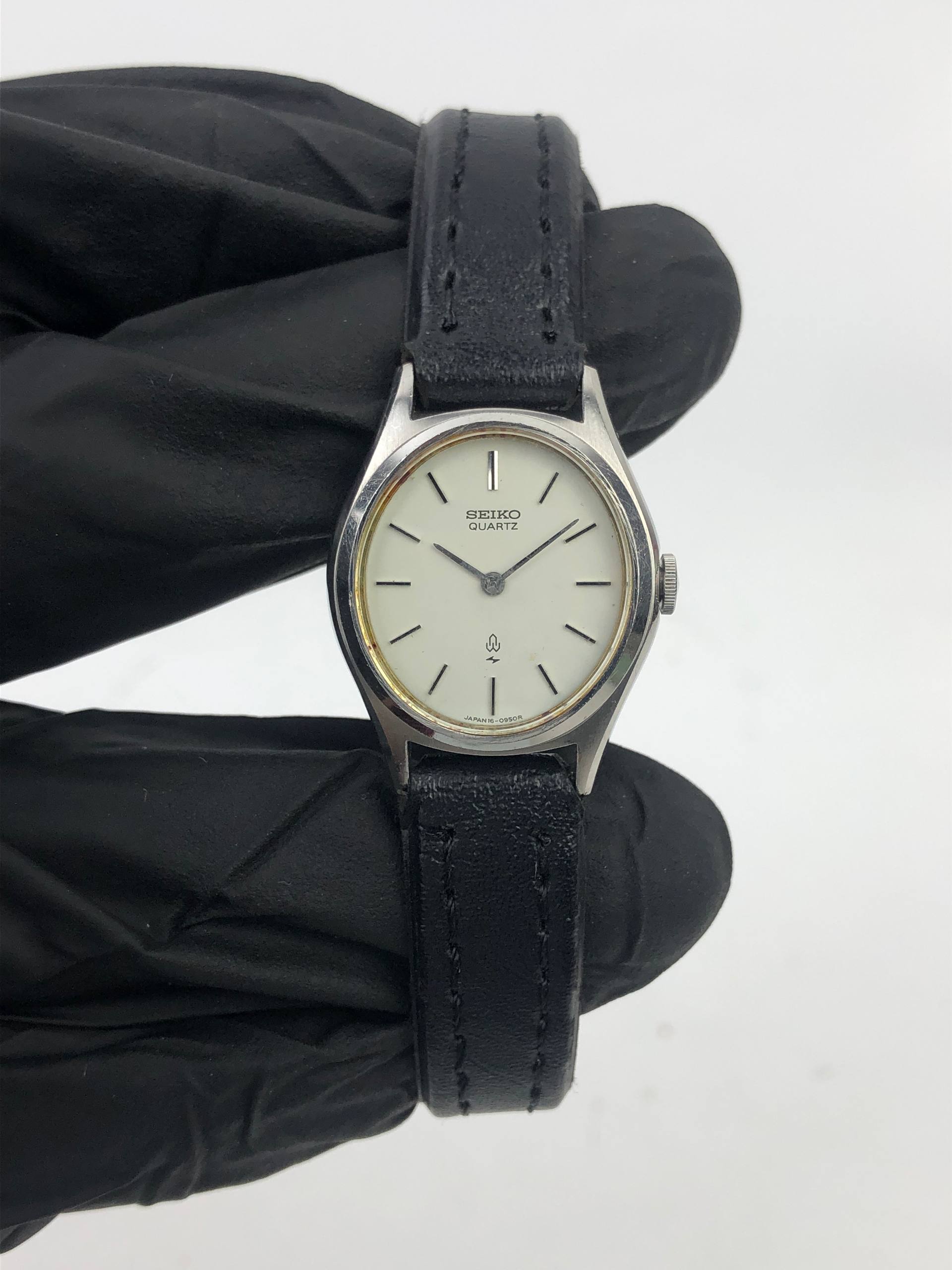 SEIKO QUARTZ 16-5340 CREAM DIAL VINTAGE LADIES JAPAN WATCH - Gambar 2