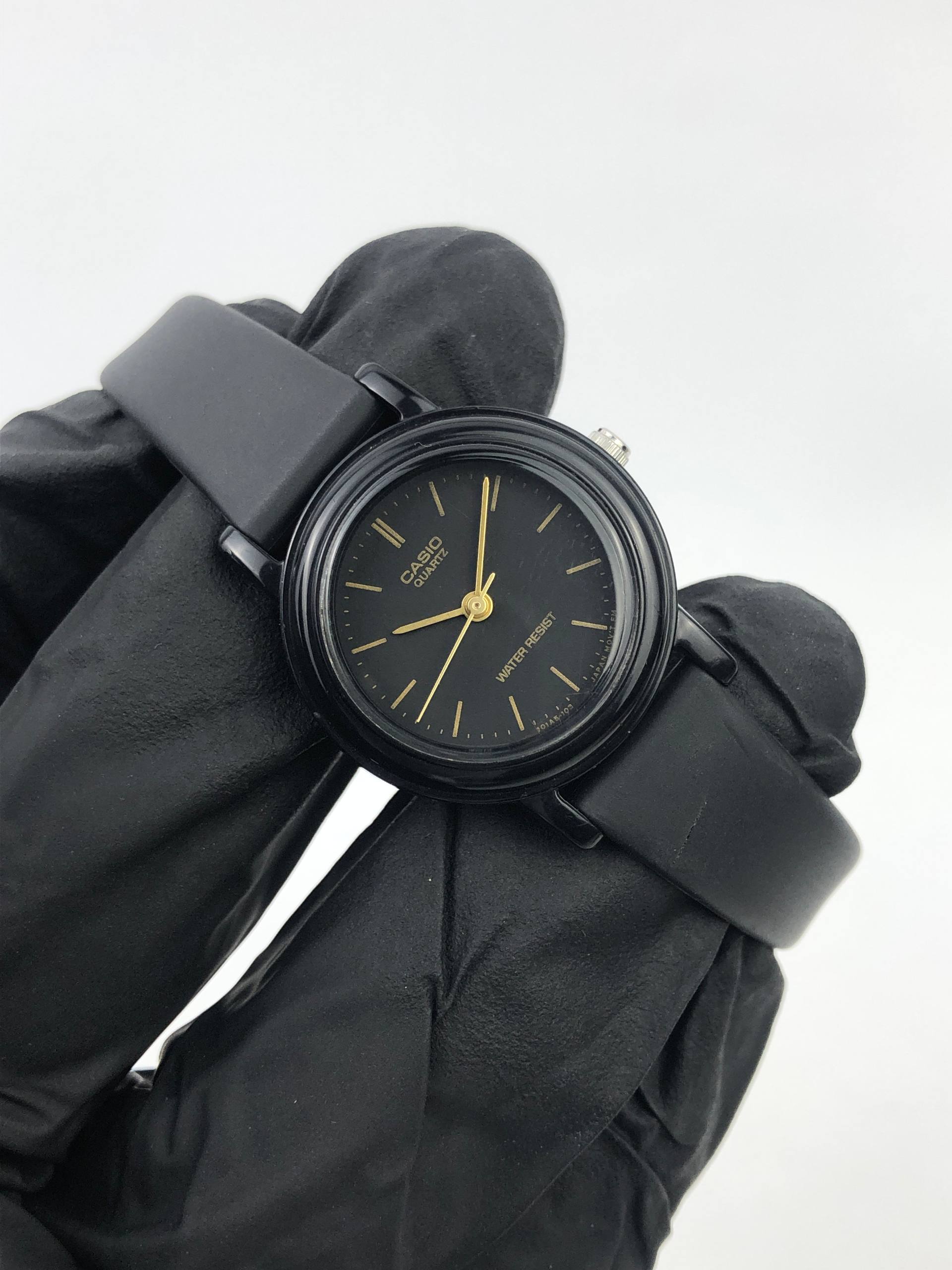 CASIO LQ-139 BLACK DIAL GOLD INDEX QUARTZ WATER RESIST ORIGINAL JAPAN WATCH - Gambar 4