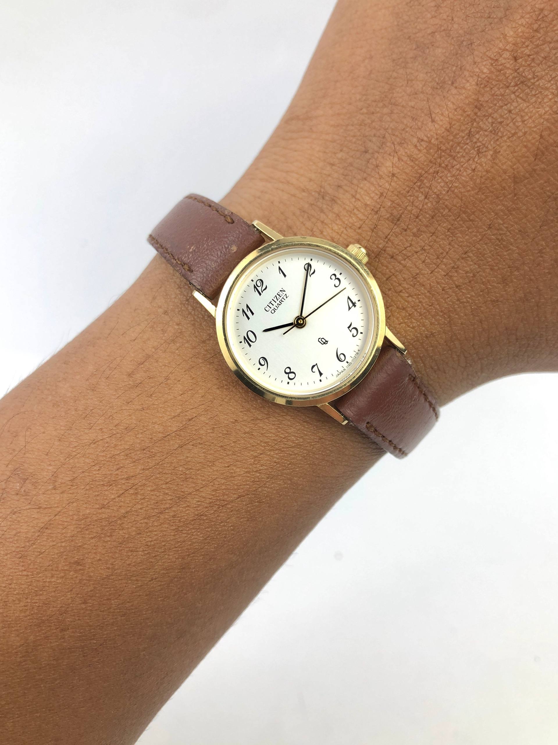 CITIZEN LADIES QUARTZ WHITE DIAL GOLD TONE – DRESS WATCH