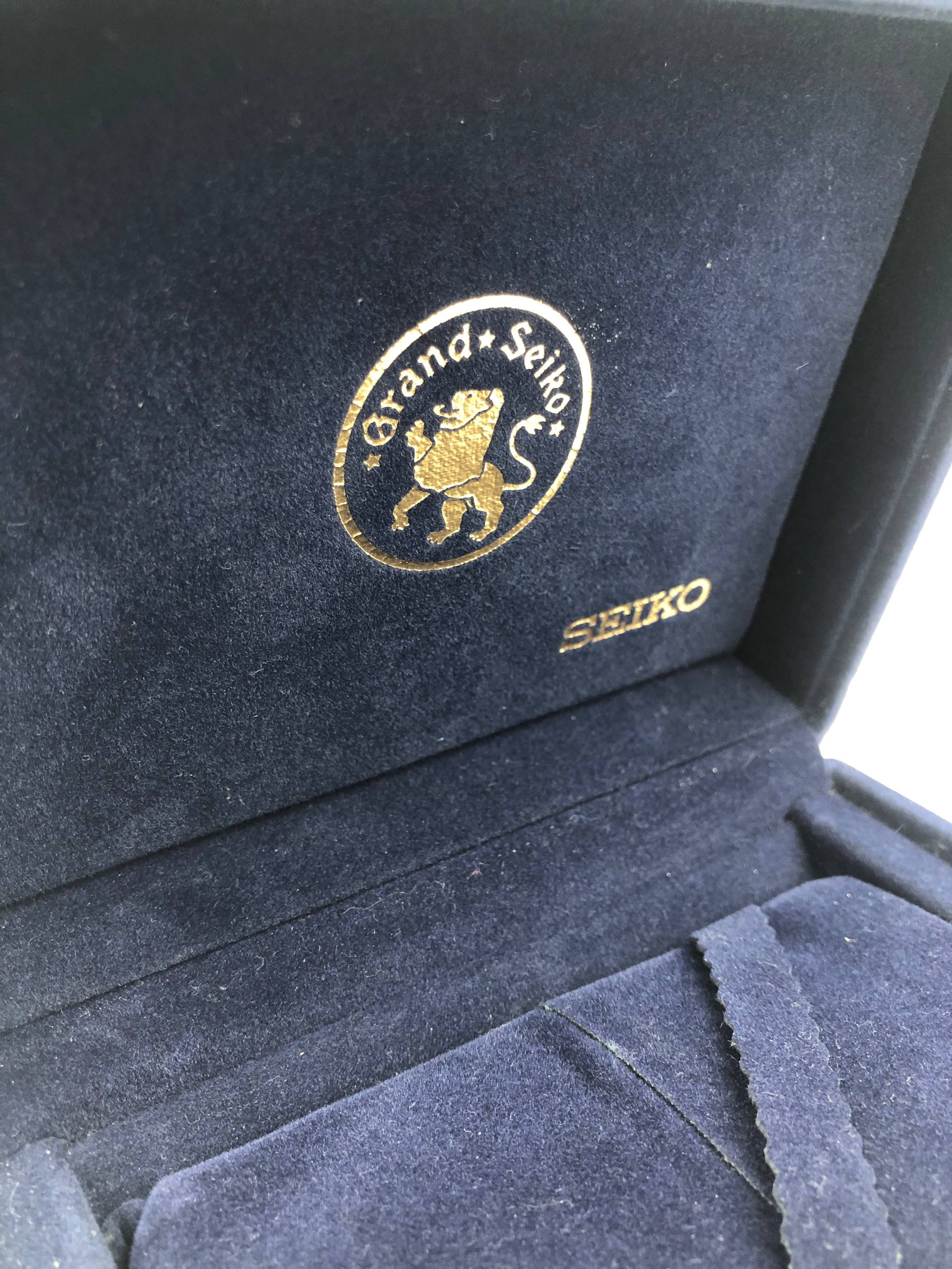 BOX JAM TANGAN GRAND SEIKO - Gambar 3