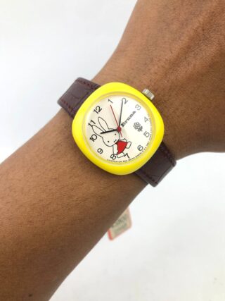 CITIZEN MIFFY NOS PEBBLE CASE VINTAGE RARE