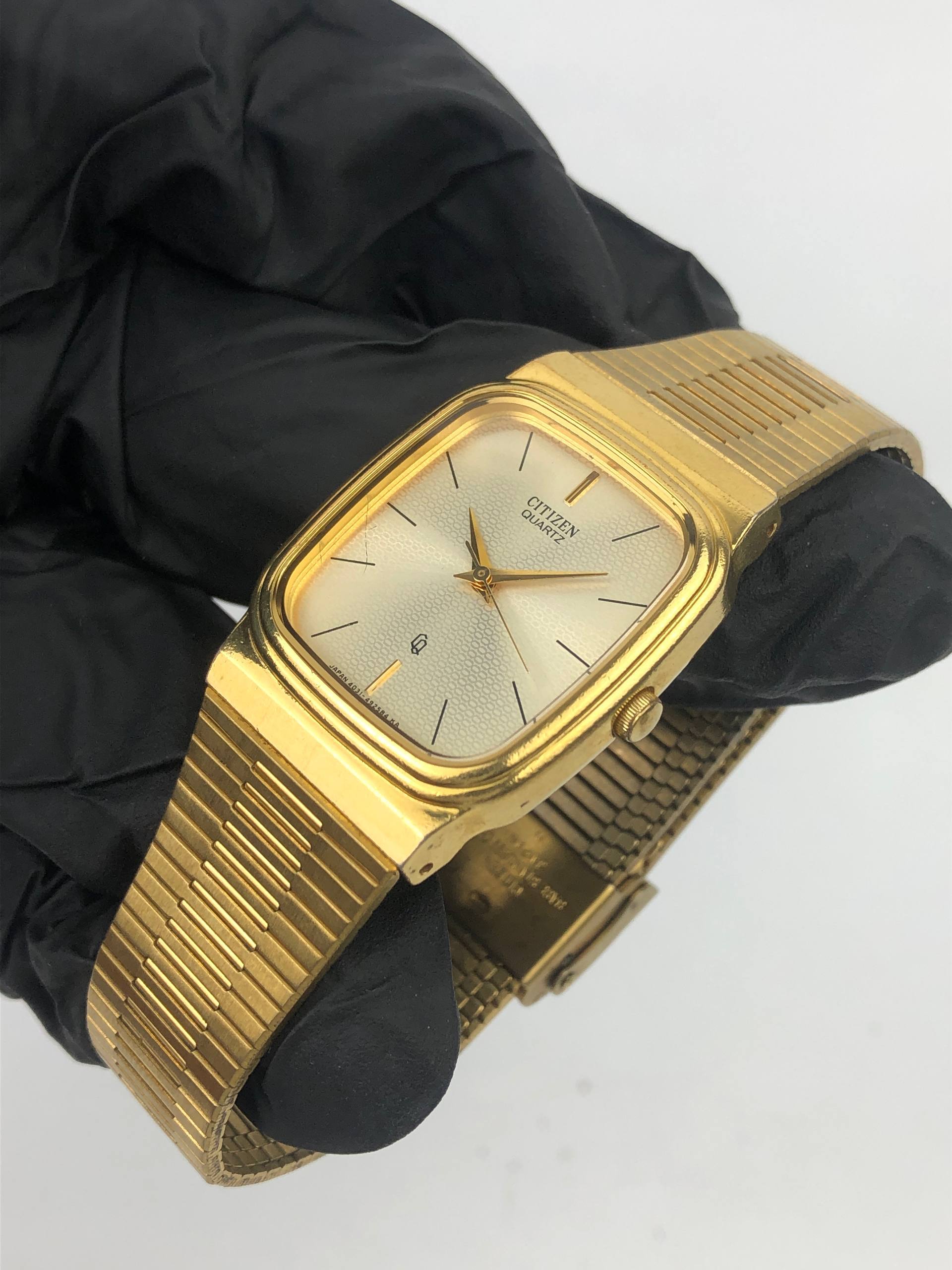 CITIZEN LINEN TV CASE INTEGRATED BRACELET QUARTZ - Gambar 3