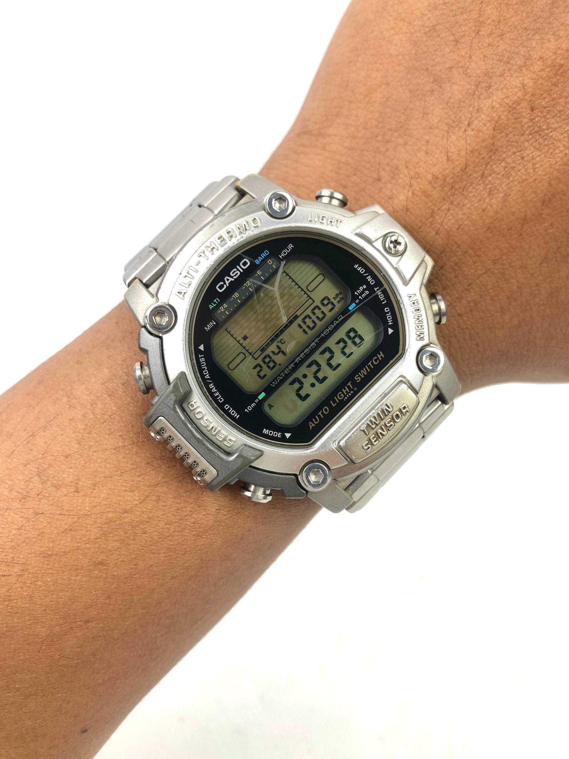 CASIO PROTREK PATHFINDER PRT-300 ROUND STEEL BRACELET TWIN SENSOR