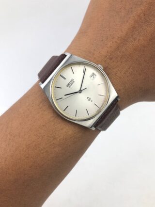 SEIKO QUARTZ 7832-8010 SILVER DIAL VINTAGE JAPAN