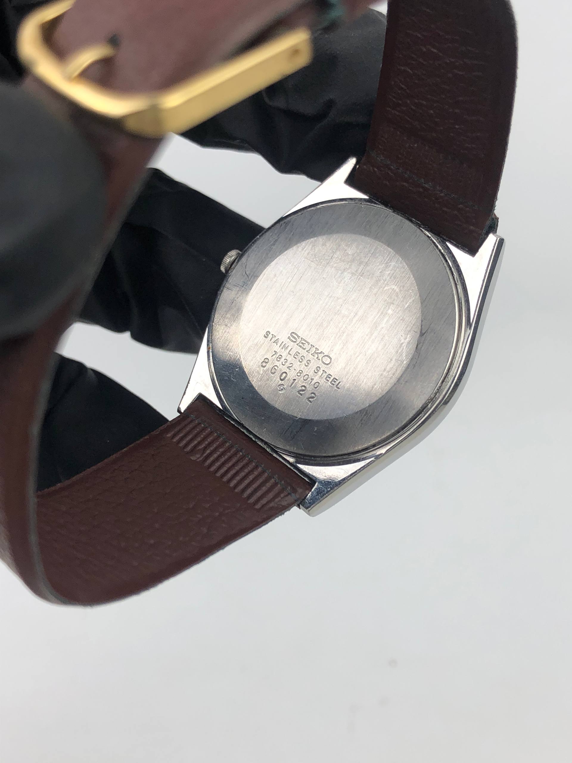 SEIKO QUARTZ 7832-8010 SILVER DIAL VINTAGE JAPAN - Gambar 7