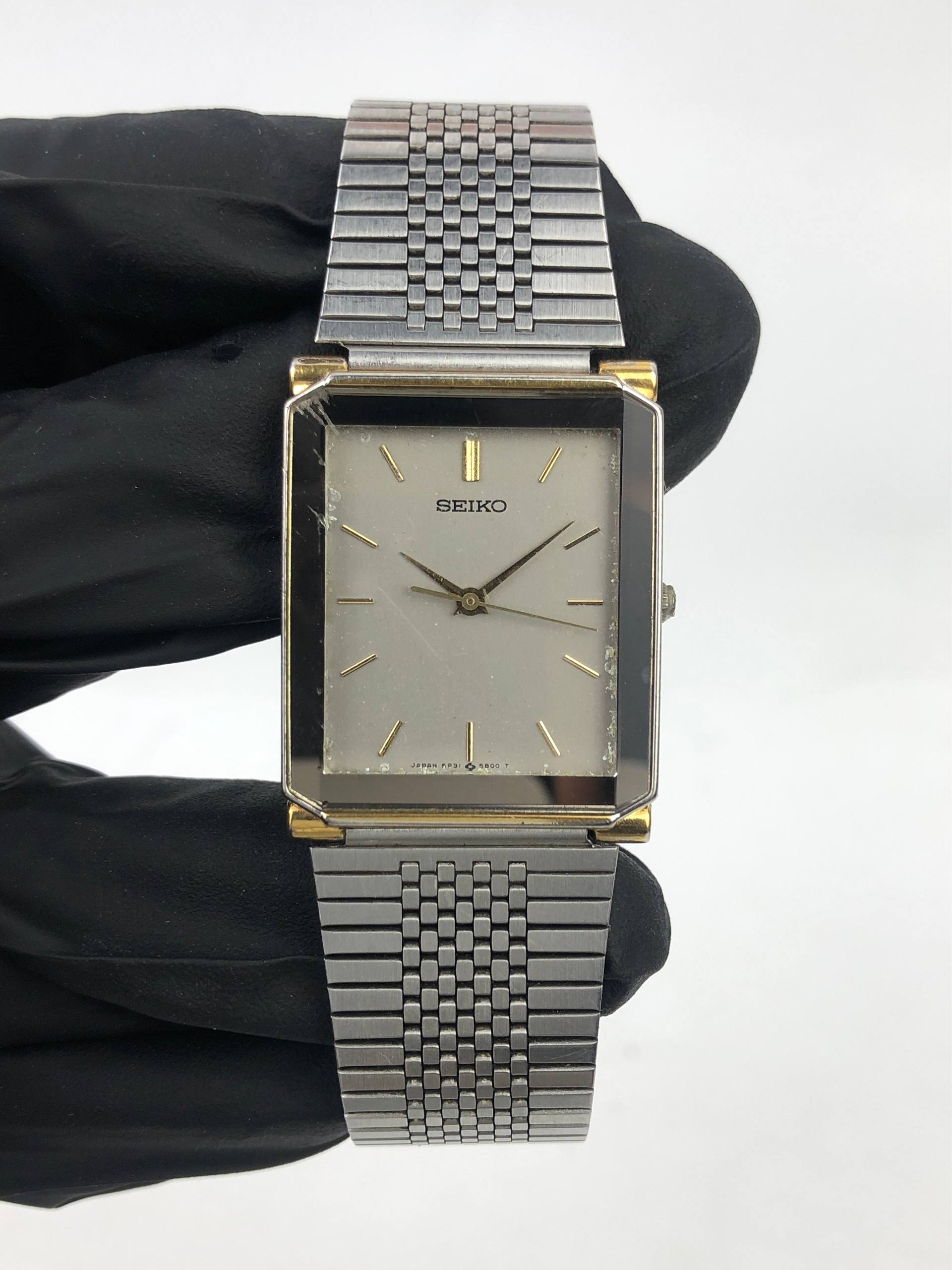 SEIKO QUARTZ 5P31-5A90 TANK TWO TONE JAPAN - Gambar 2