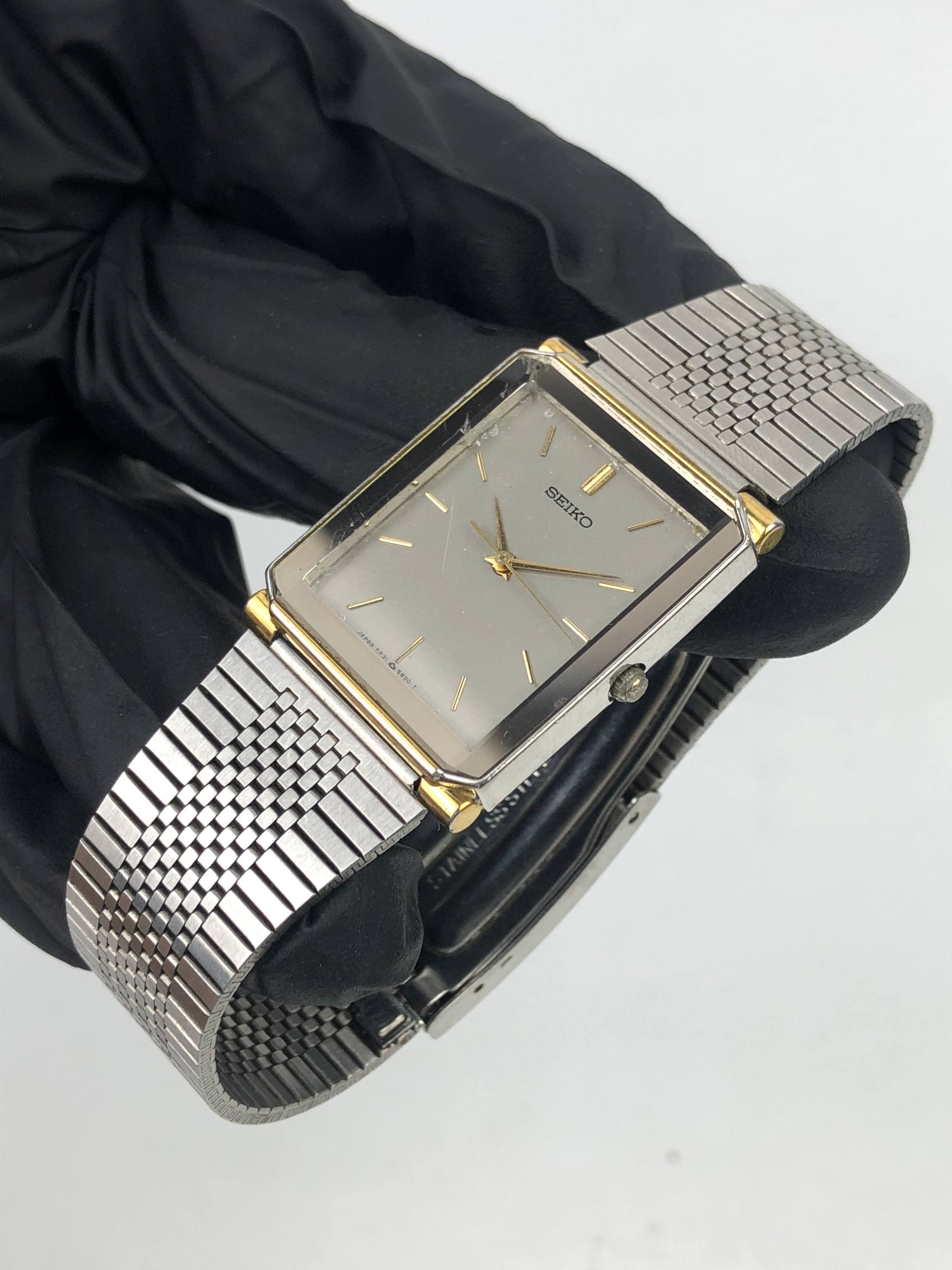 SEIKO QUARTZ 5P31-5A90 TANK TWO TONE JAPAN - Gambar 3