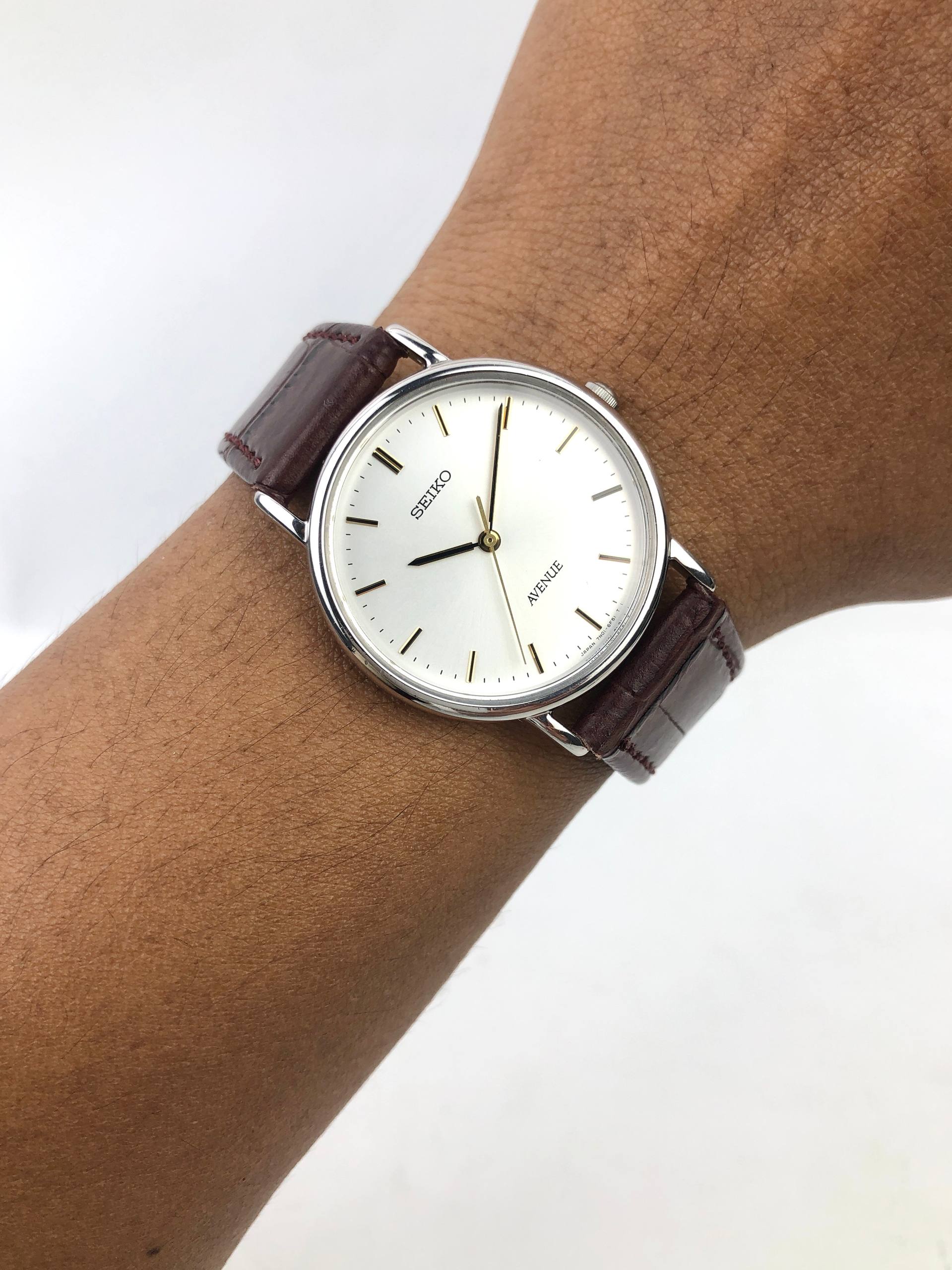 SEIKO AVENUE 7N01-6030 SILVER DIAL JAPAN