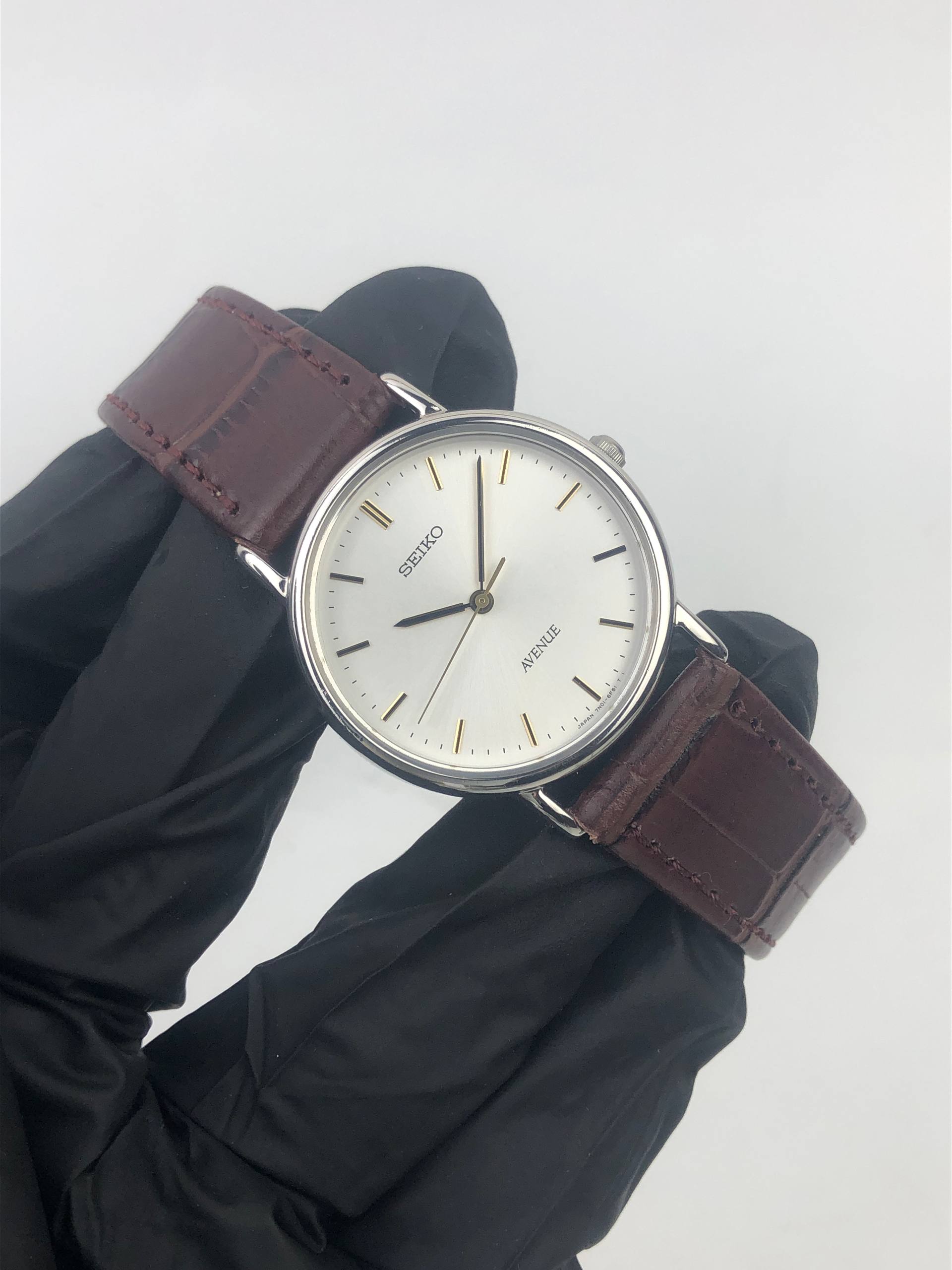 SEIKO AVENUE 7N01-6030 SILVER DIAL JAPAN - Gambar 4