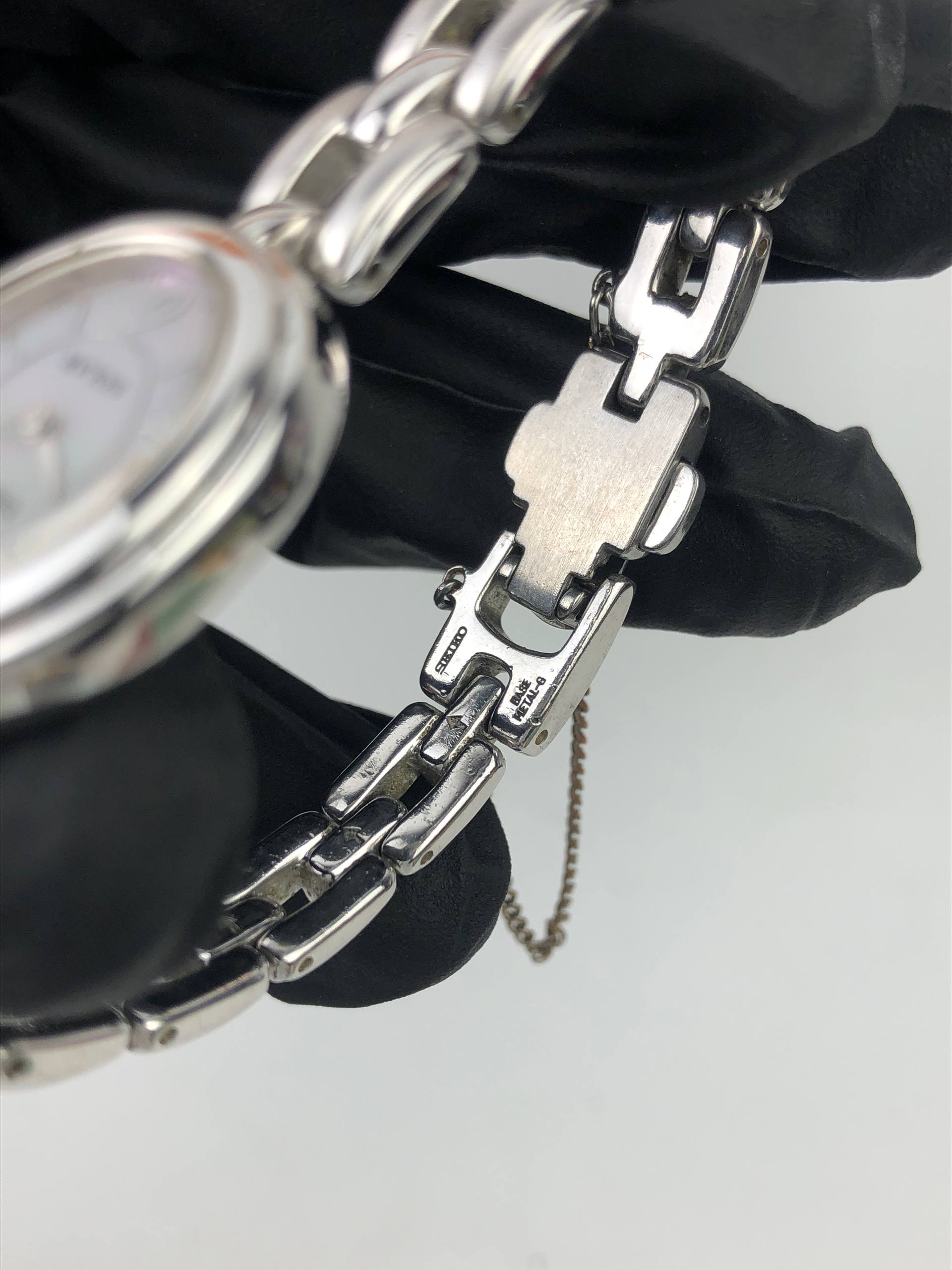 SEIKO SOLAR V110 MOTHER OF PEARL DIAL ORIGINAL BRACELET JAPAN LADIES - Gambar 7