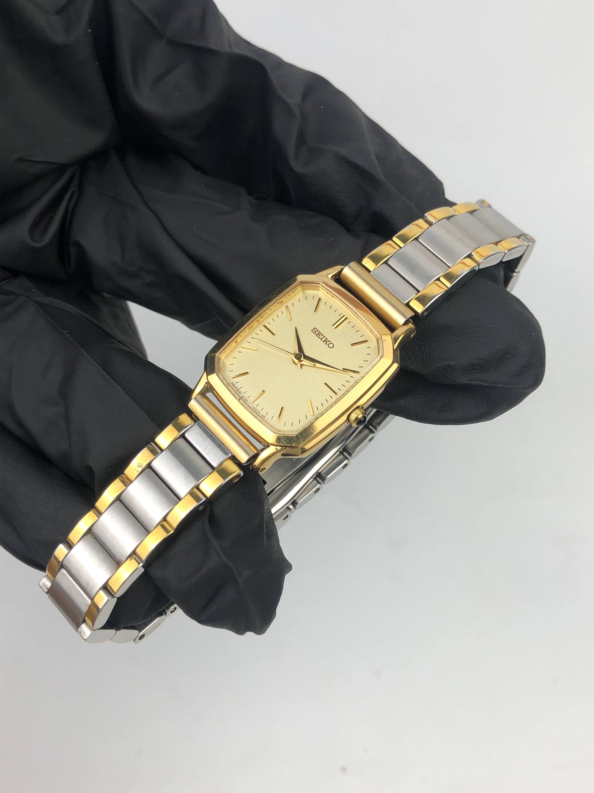 SEIKO 4J41 TWO TONE BRACELET JAPAN VINTAGE QUARTZ - Gambar 3