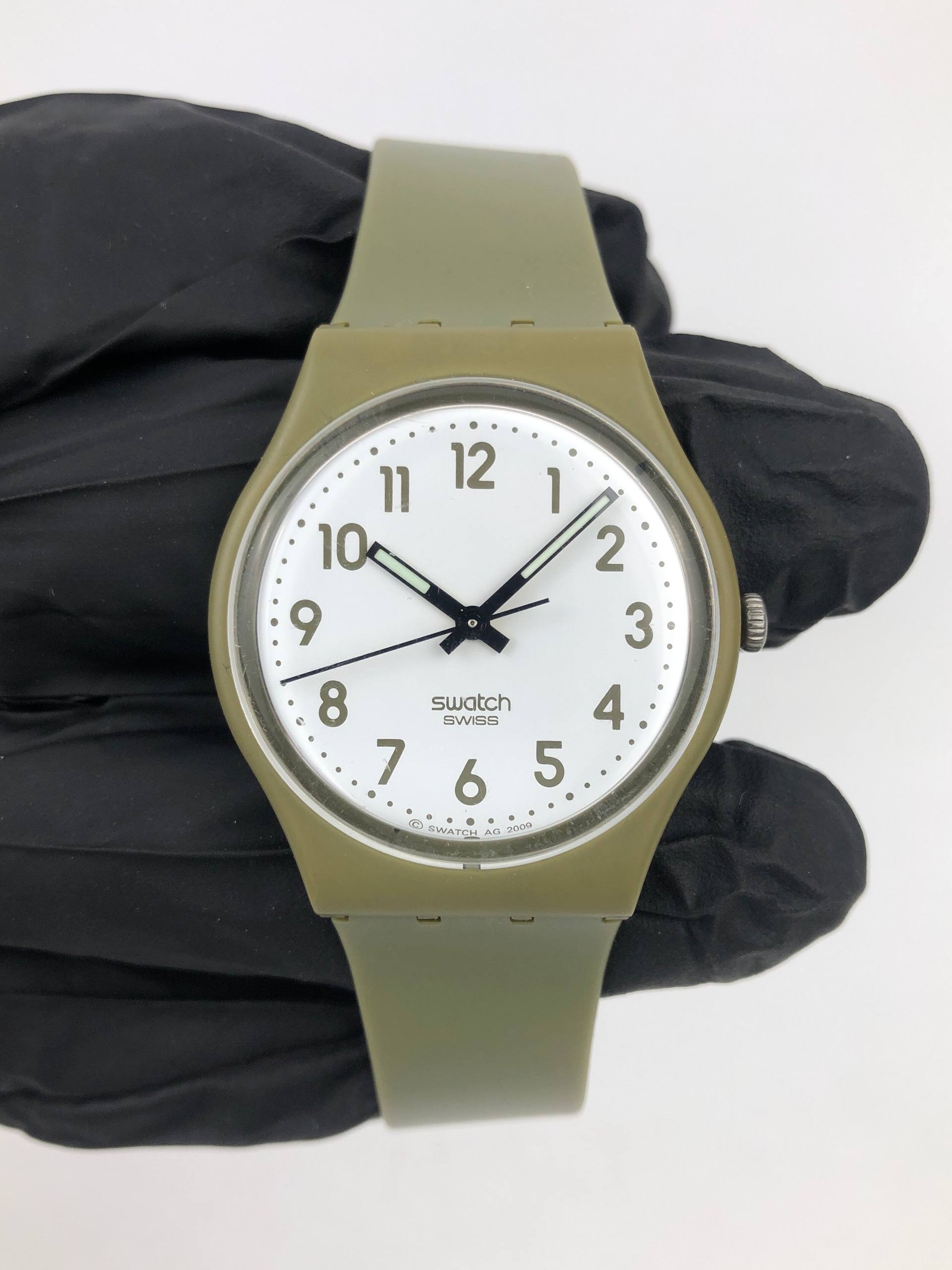 SWATCH GENT SWISS QUARTZ OLIVE GREEN MATTE WHITE DIAL - Gambar 2