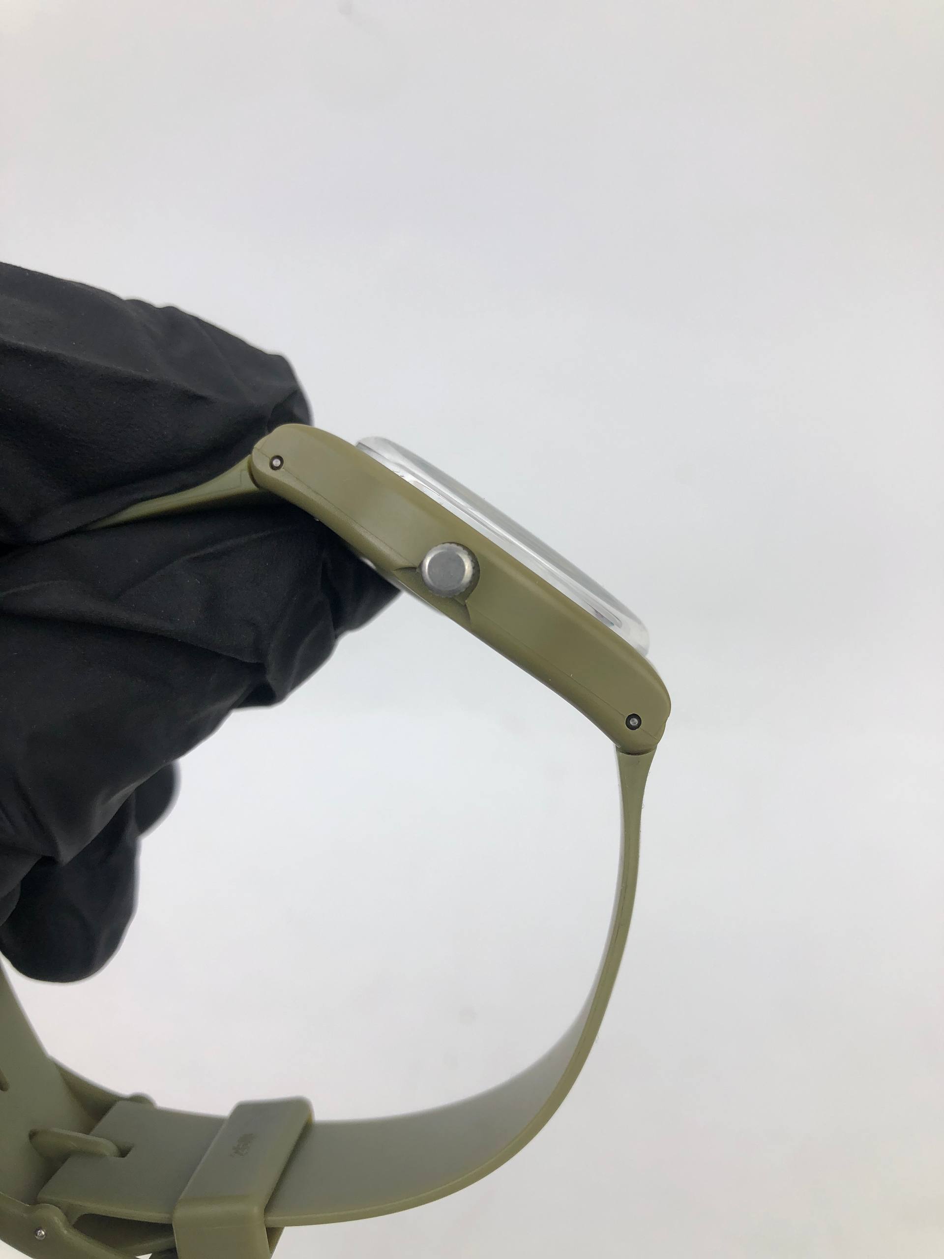 SWATCH GENT SWISS QUARTZ OLIVE GREEN MATTE WHITE DIAL - Gambar 6