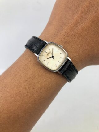 SEIKO QUARTZ LADY VINTAGE WHITE DIAL ORIGINAL JAPAN