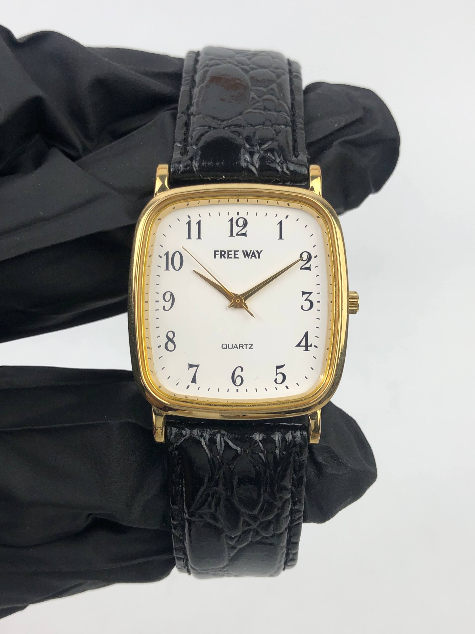FREE WAY QUARTZ CLASSIC RECTANGULAR GOLD TONE WHITE DIAL DRESS WATCH - Gambar 2