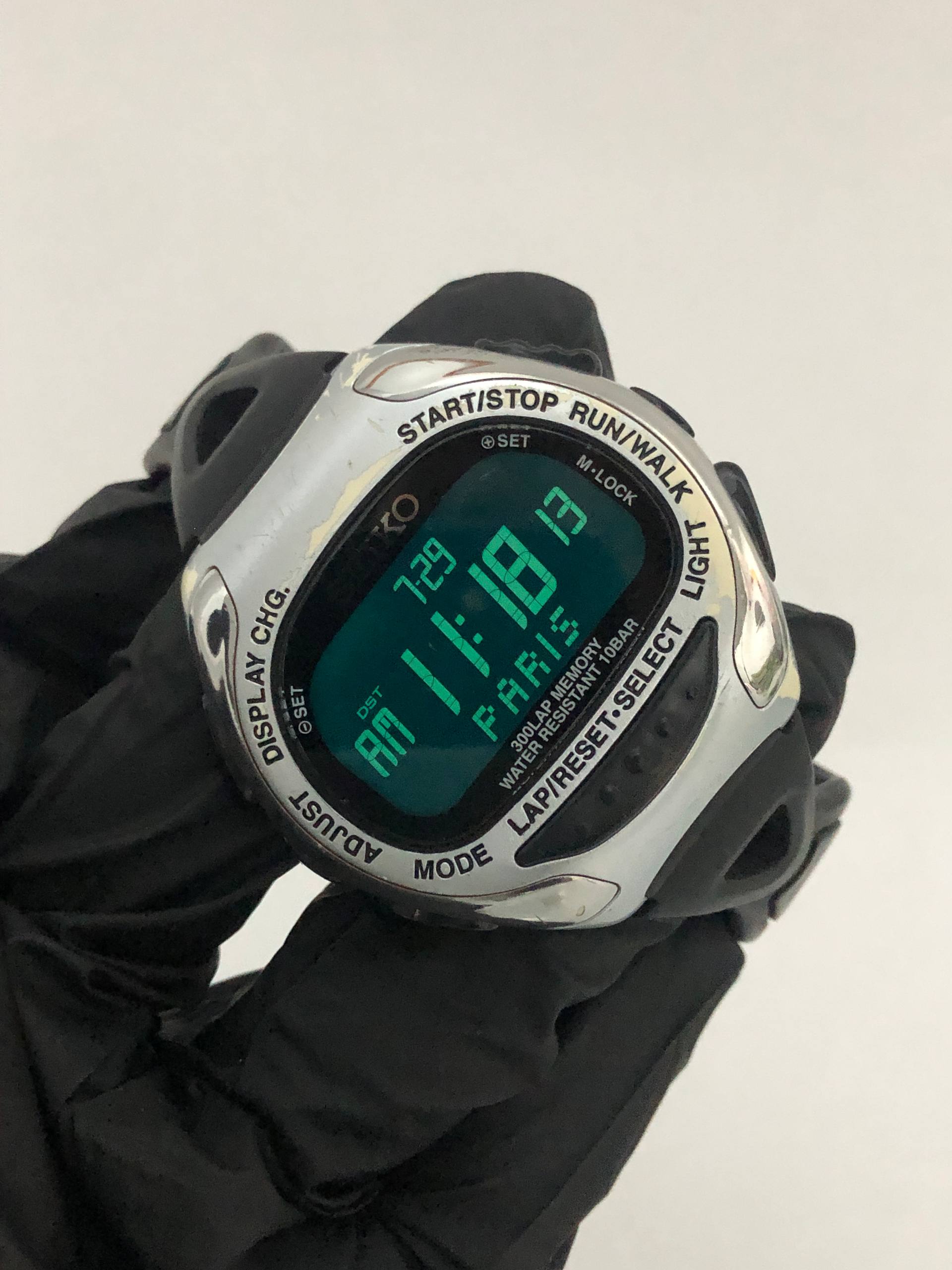 SEIKO RUNNER S670-00A0 TOKYO MARATHON 2015 LIMITED EDITION DIGITAL WATCH ORIGINAL - Gambar 5