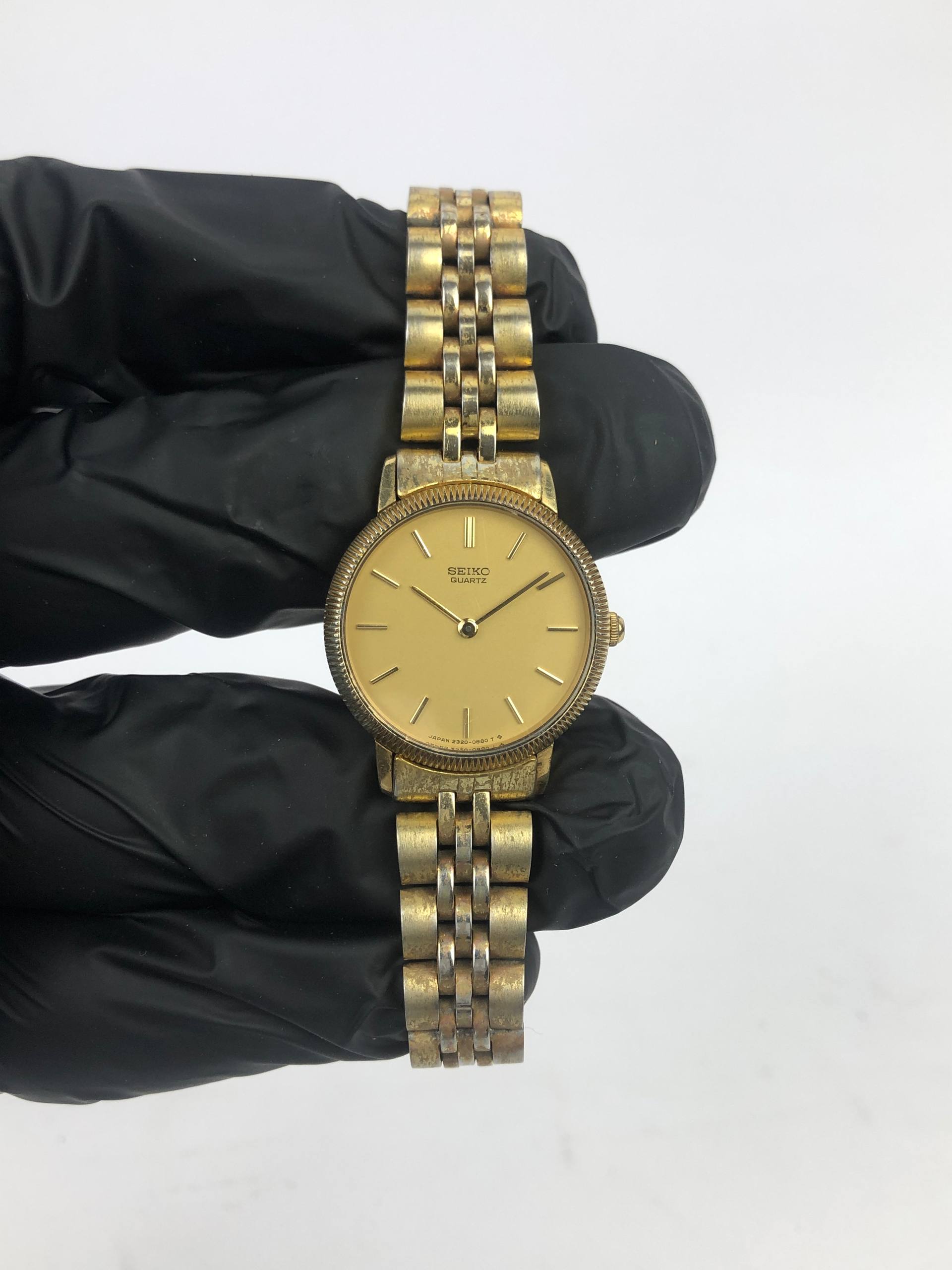 SEIKO QUARTZ LADY FLUTED BEZEL GOLD TONE CASE - Gambar 2