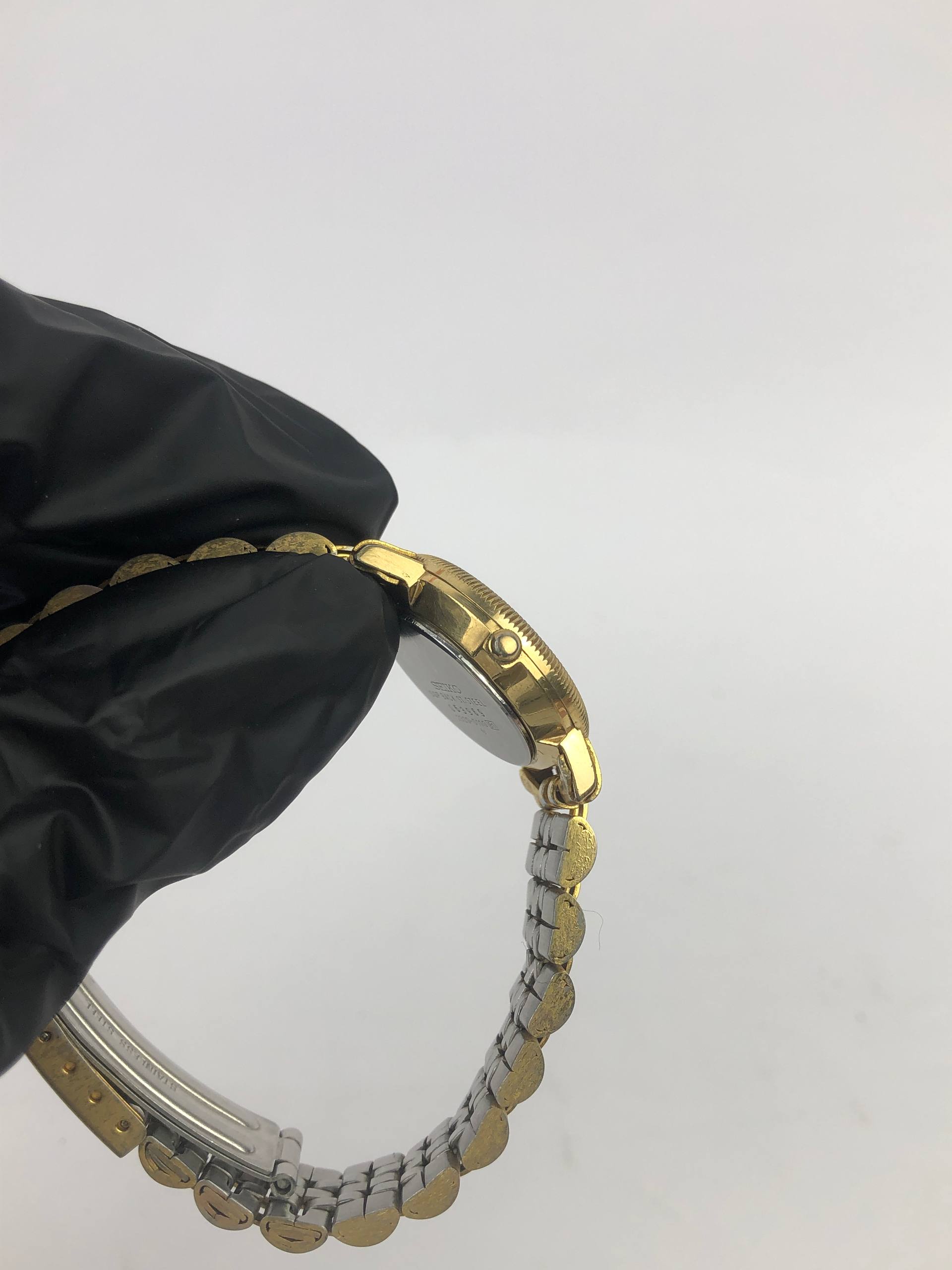 SEIKO QUARTZ LADY FLUTED BEZEL GOLD TONE CASE - Gambar 5