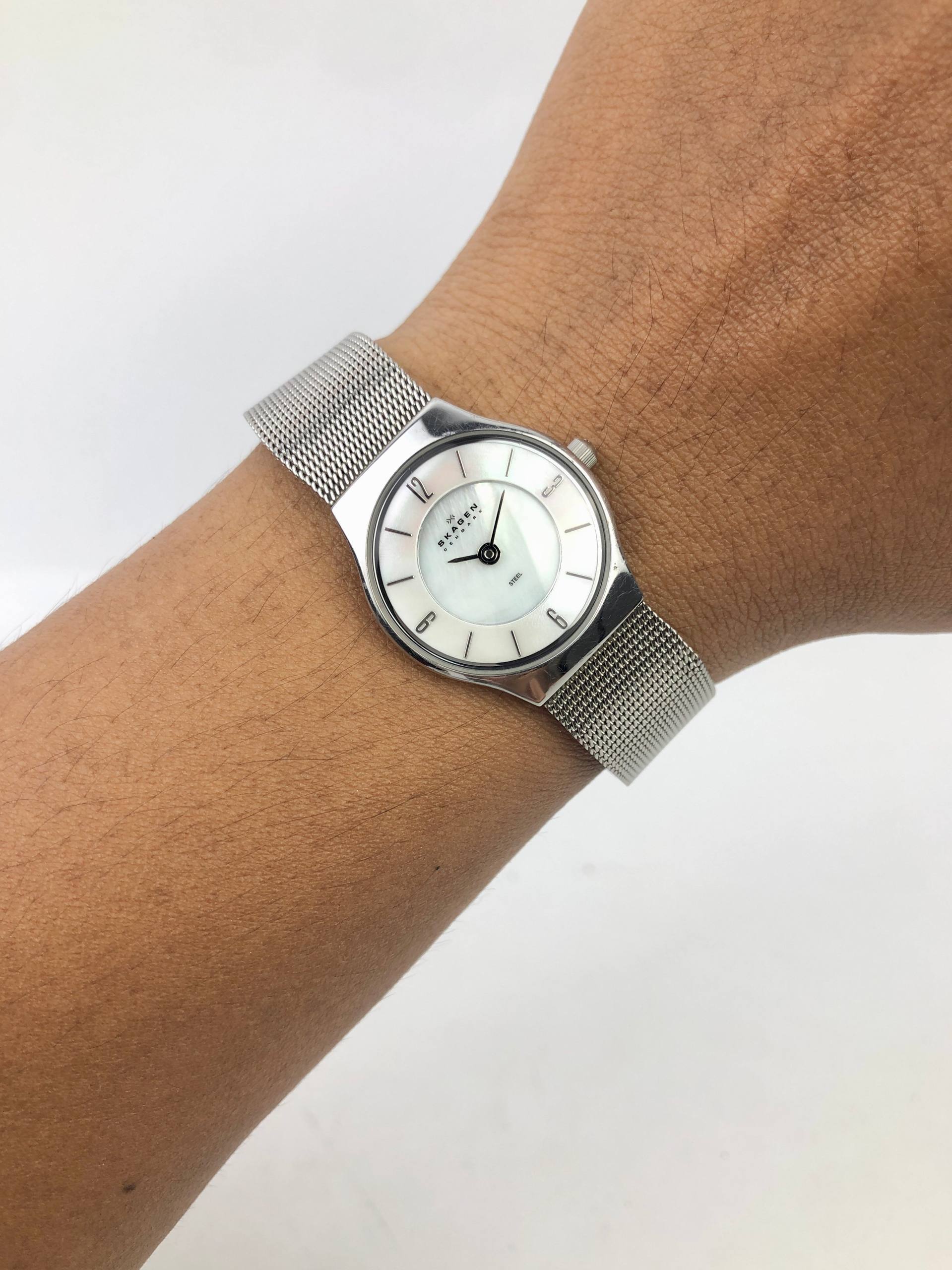 SKAGEN DENMARK LADIES MOTHER OF PEARL DIAL MESH BRACELET WATCH