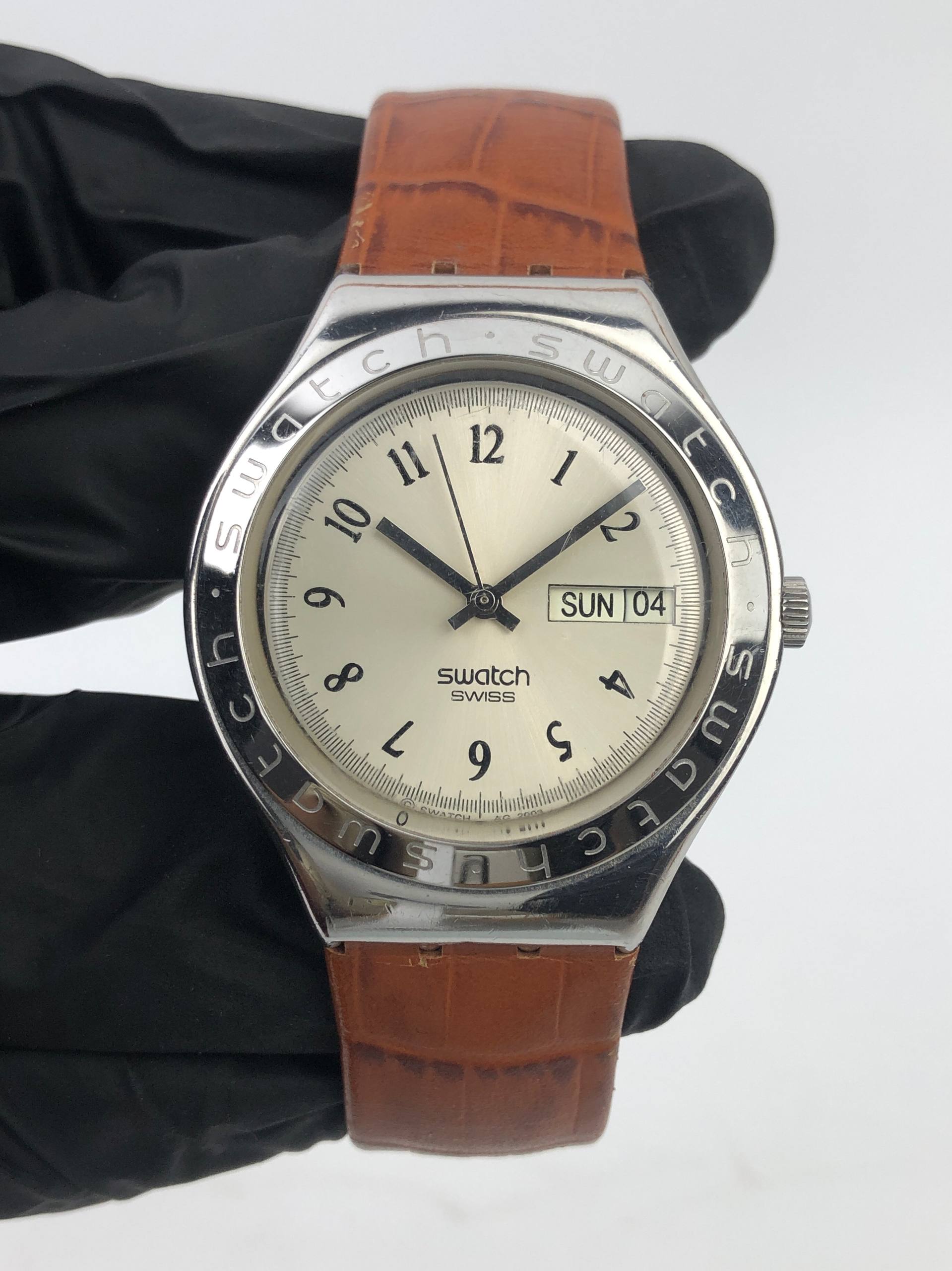 SWATCH SWISS IRONY DAYDATE LEATHER STRAP ALL ORIGINAL - Gambar 2