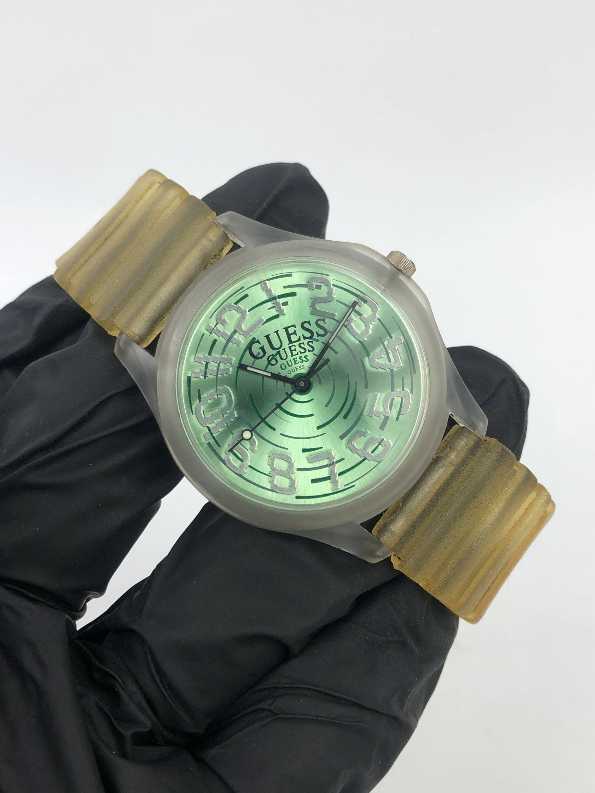 GUESS QUARTZ GREEN FACE CLEAR BAND ORIGINAL - Gambar 4