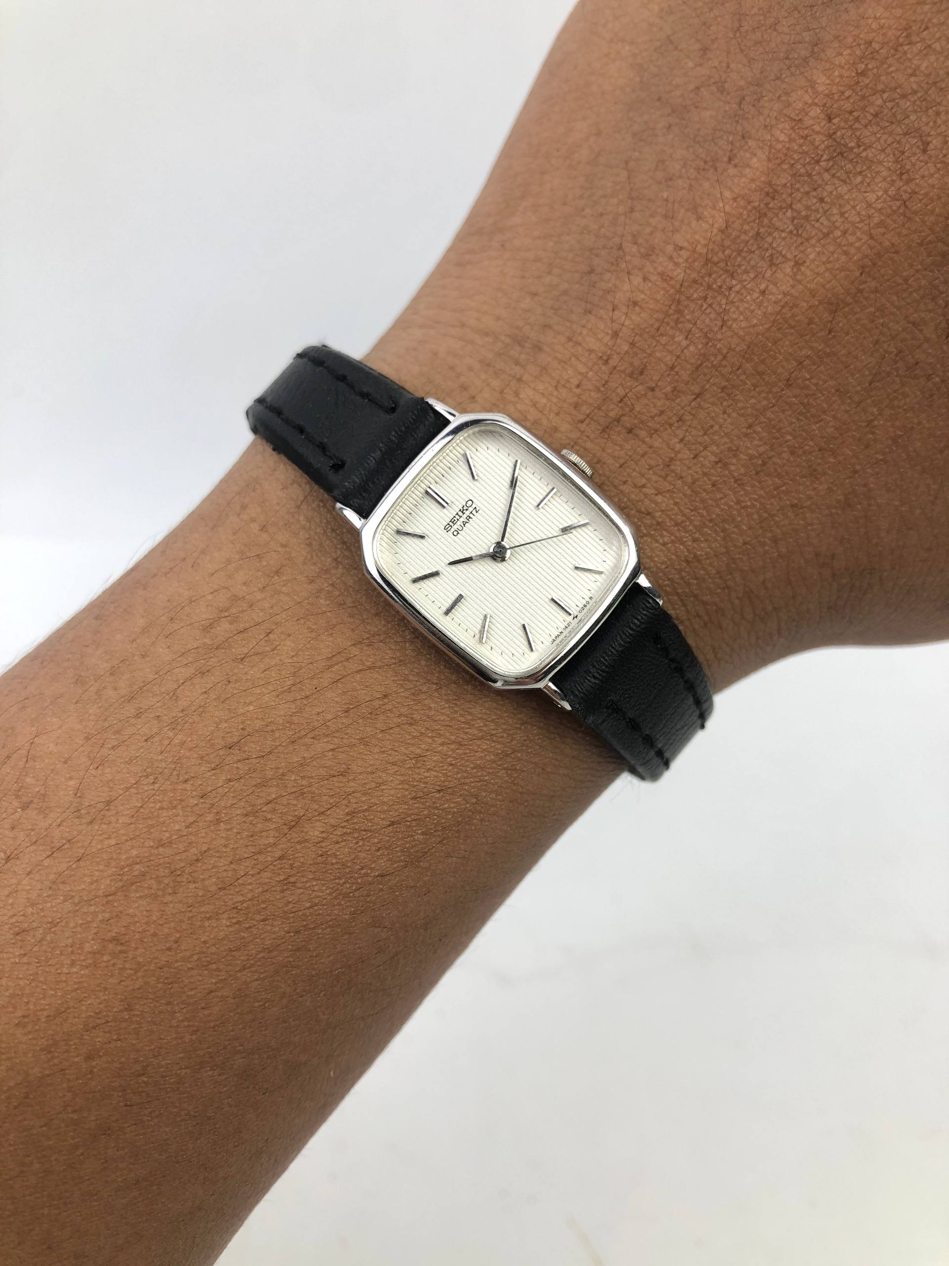 SEIKO SQUARE QUARTZ LADIES LINEN DIAL