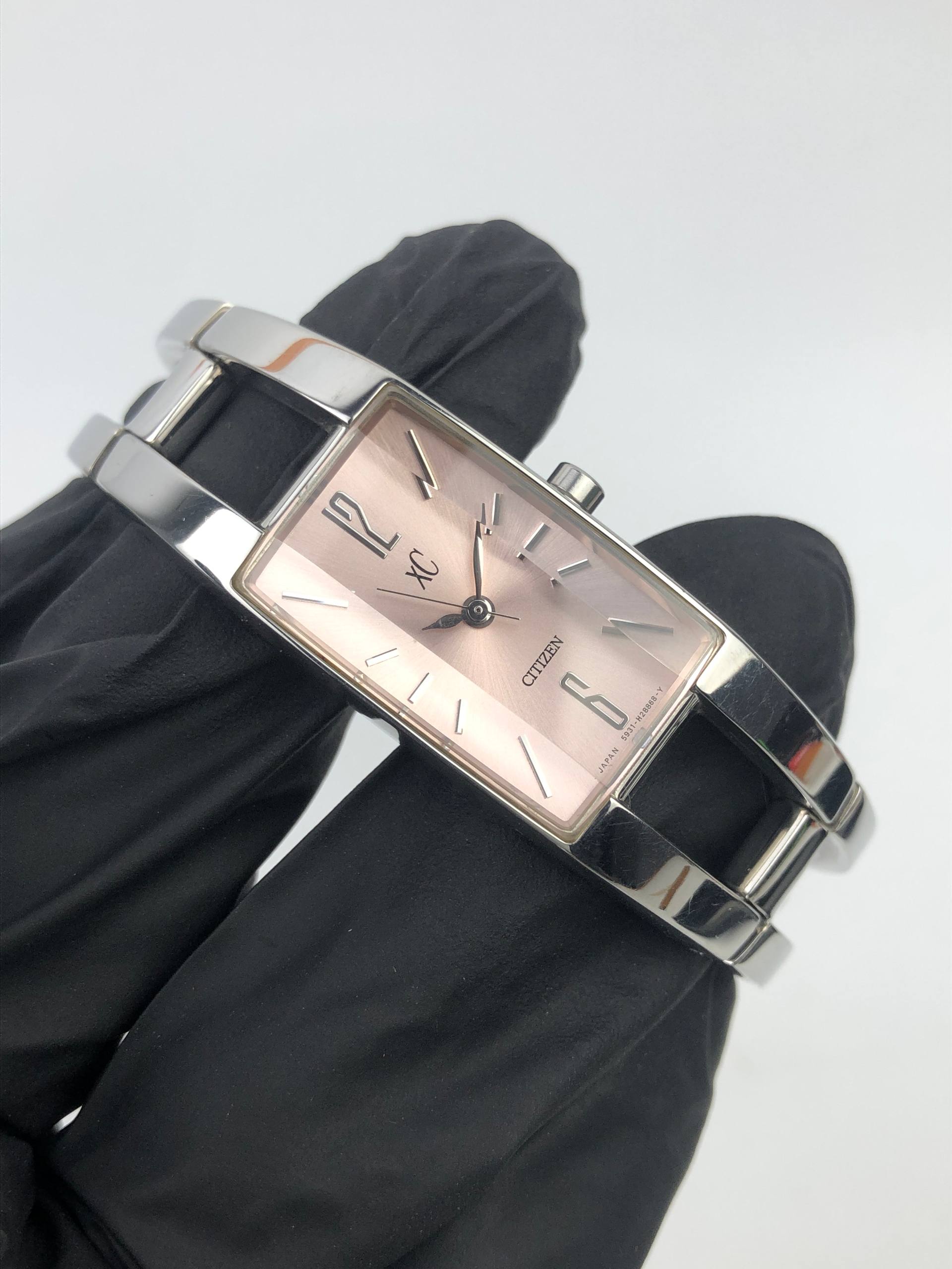CITIZEN XC BANGLE TANK PINK DIAL - Gambar 4