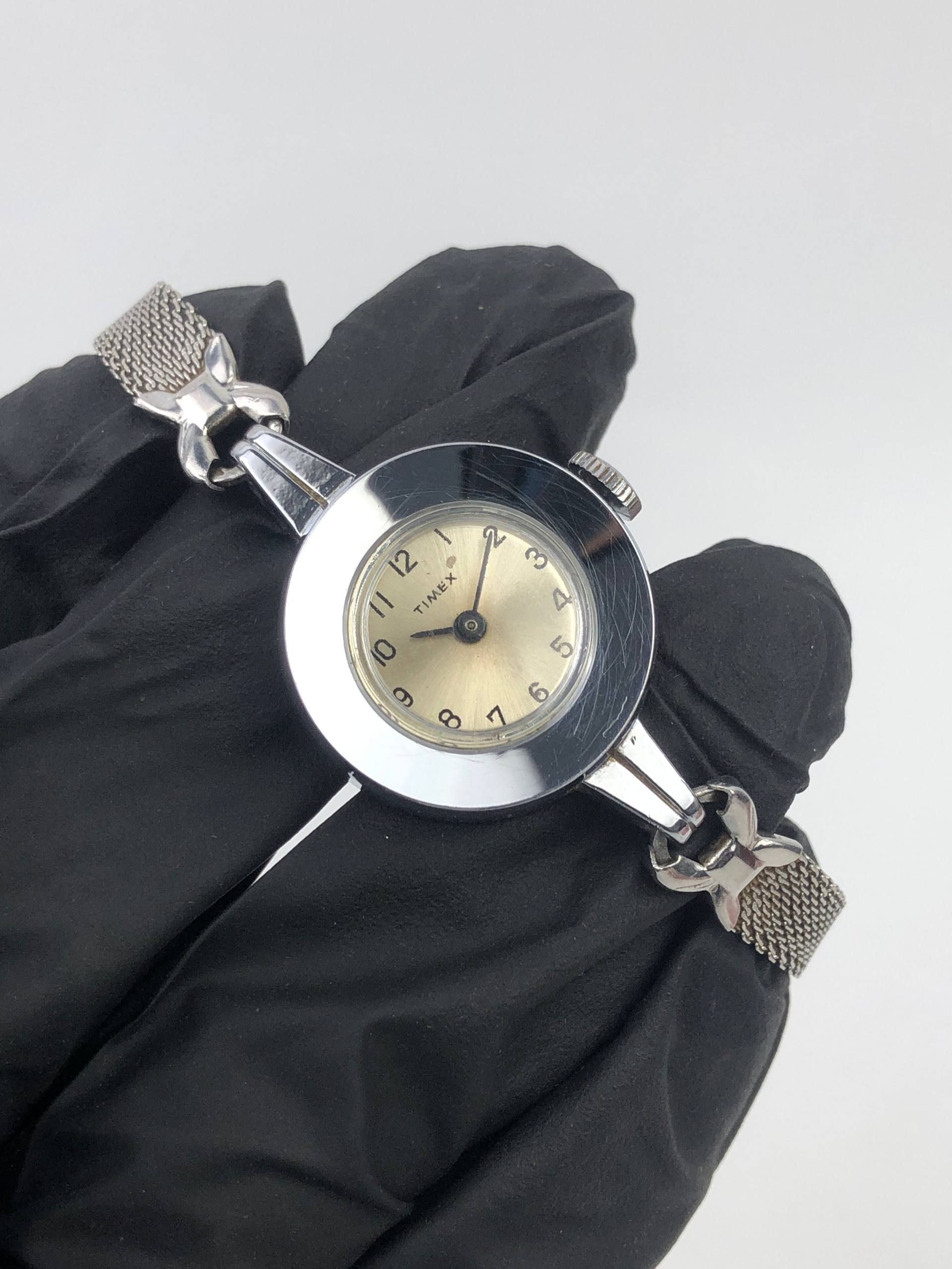 TIMEX VINTAGE LADY MANUAL WINDING - Gambar 4