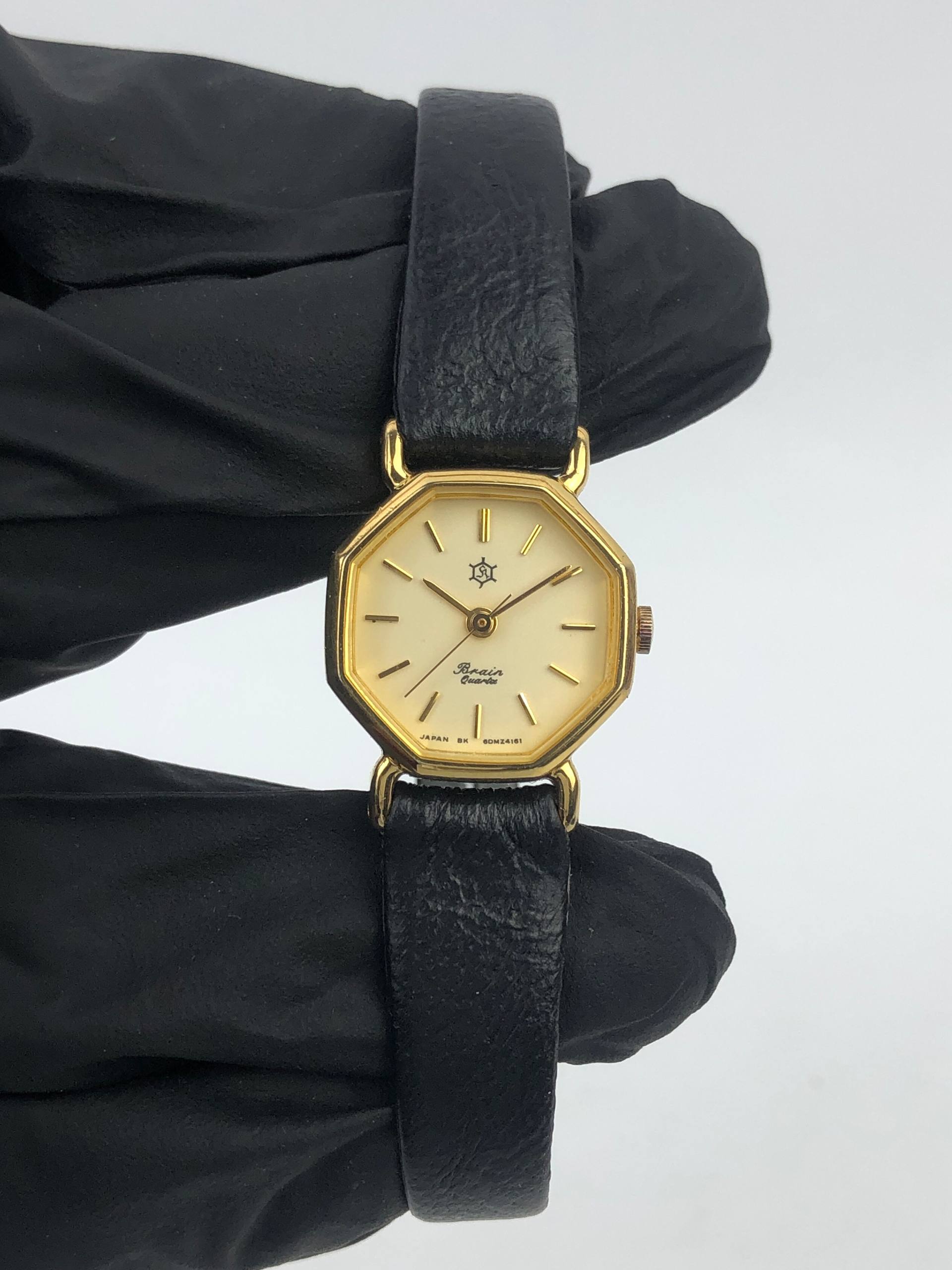 BEAUTIFUL ORIENT OCTAGON QUARTZ LADY GOLD CASE - Gambar 3