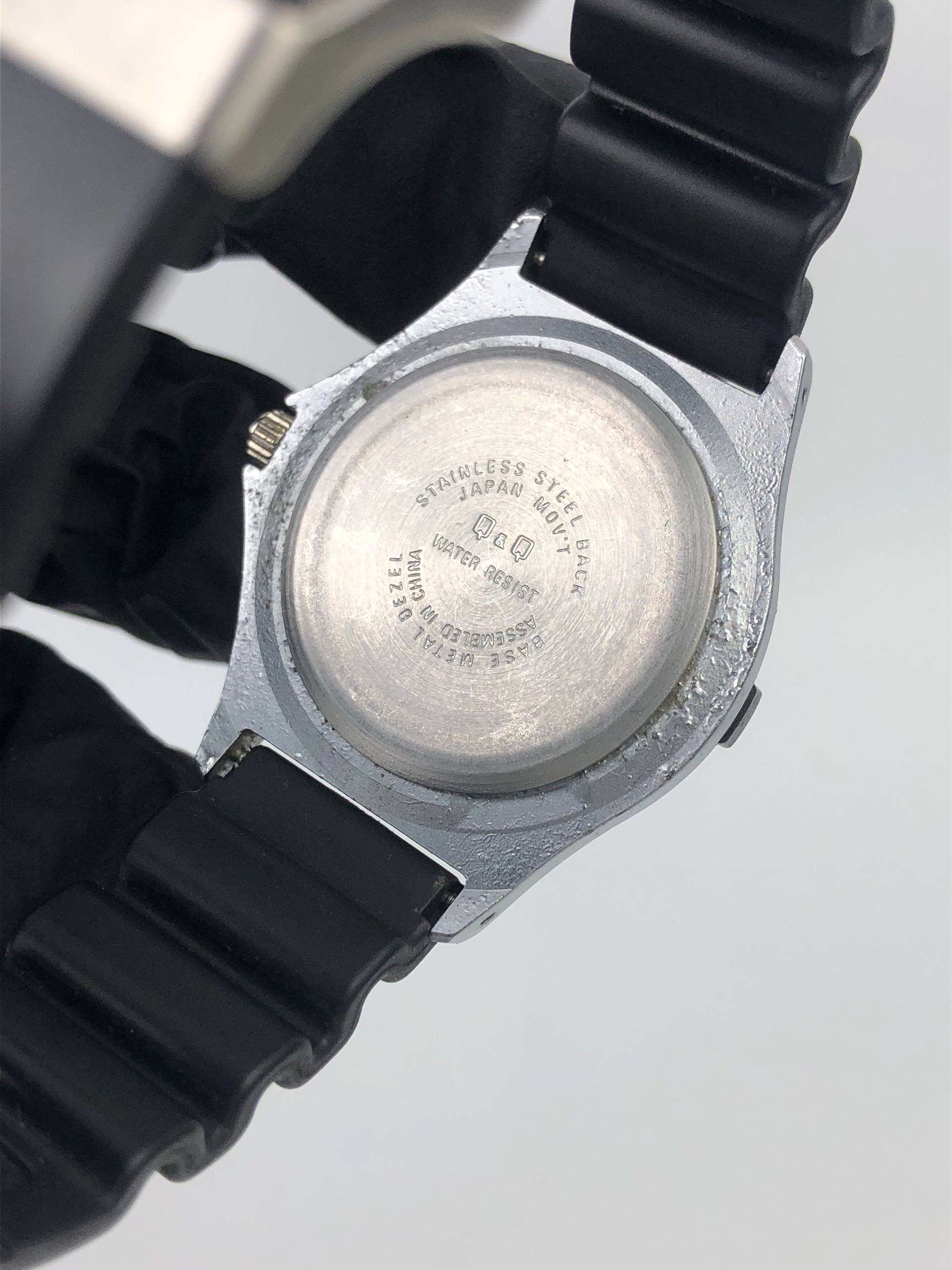 Q&Q VALCON DIVER MODEL QUARTZ - Gambar 8