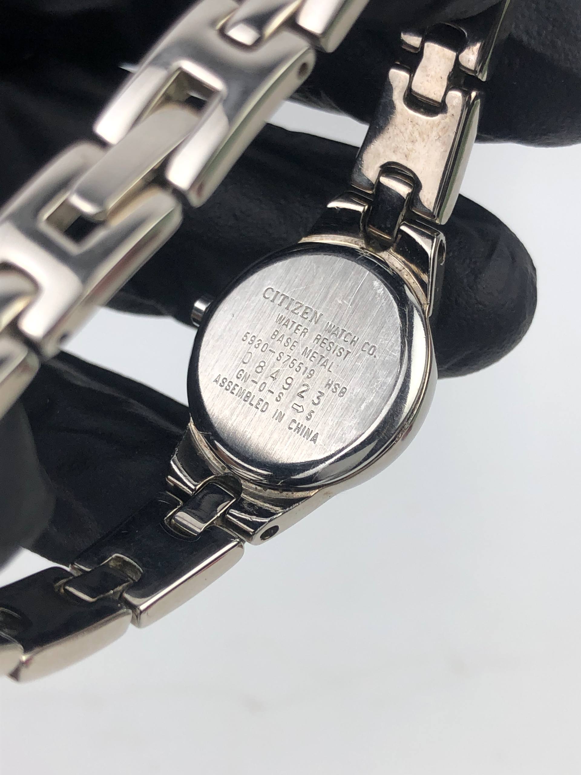 CITIZEN FILL BANGLE LADIES QUART - Gambar 8
