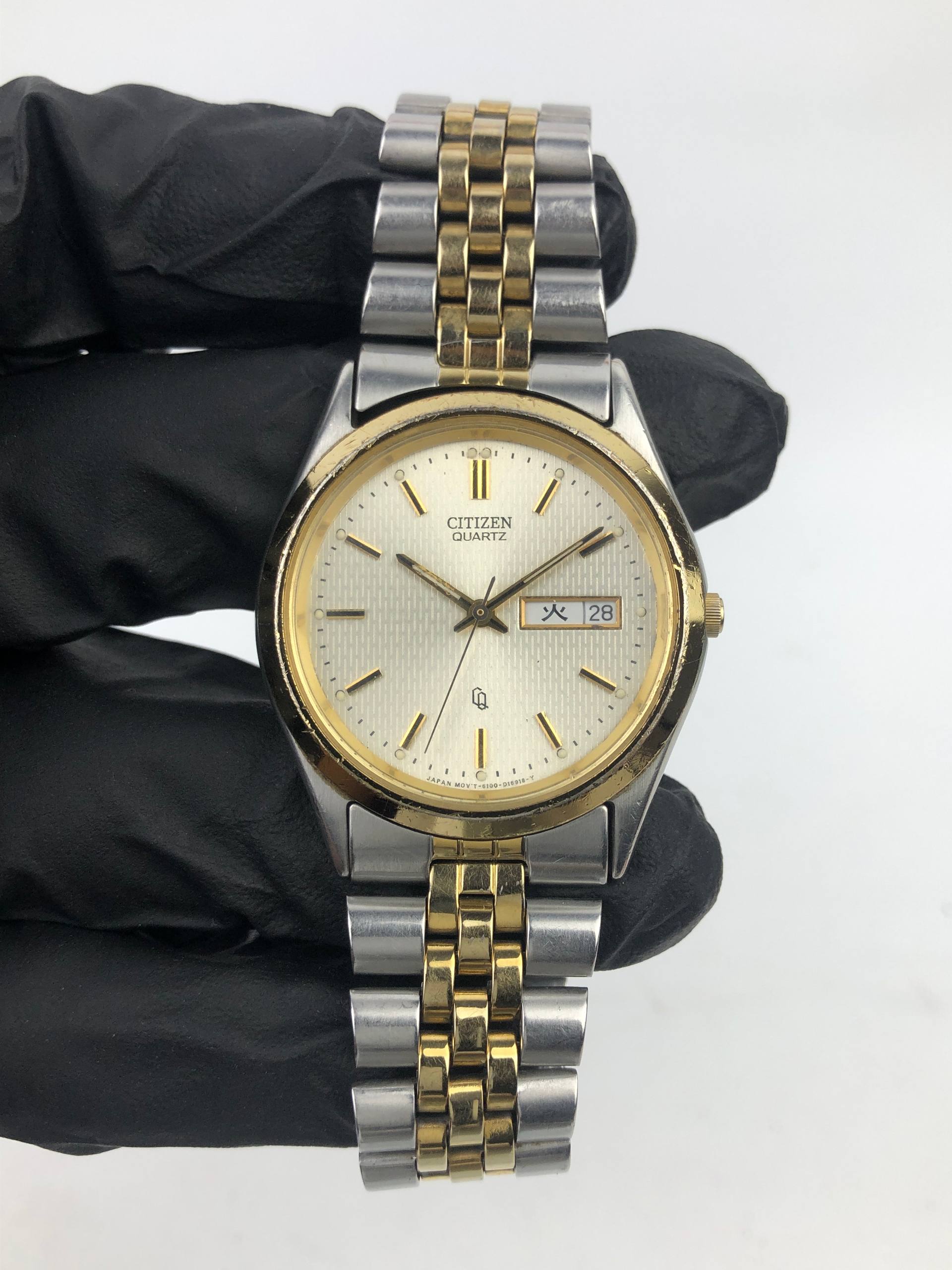 CITIZEN CRYSTON QUARTZ MAN DAYDATE TWOTONE ALL ORIGINAL - Gambar 2