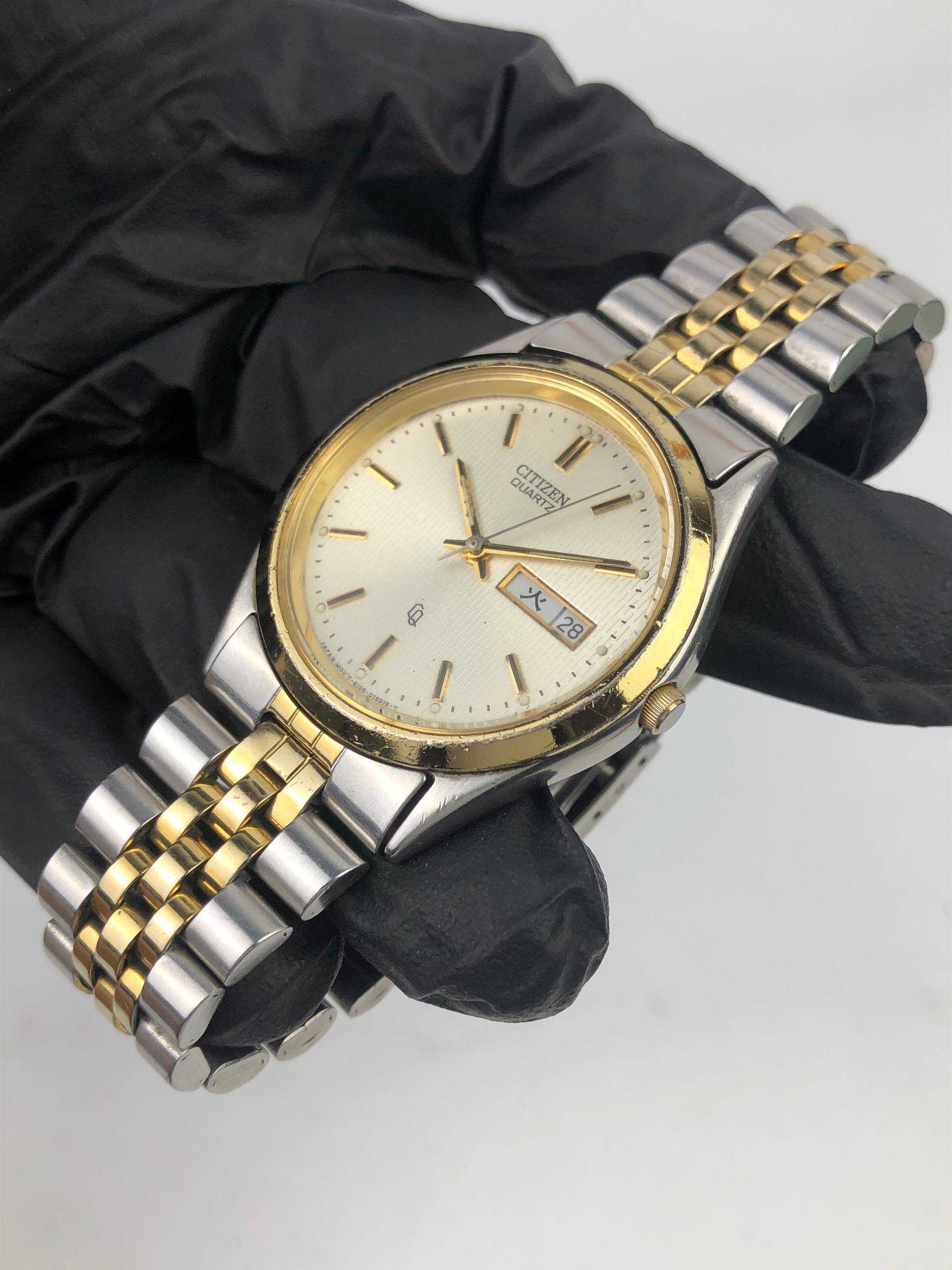 CITIZEN CRYSTON QUARTZ MAN DAYDATE TWOTONE ALL ORIGINAL - Gambar 3