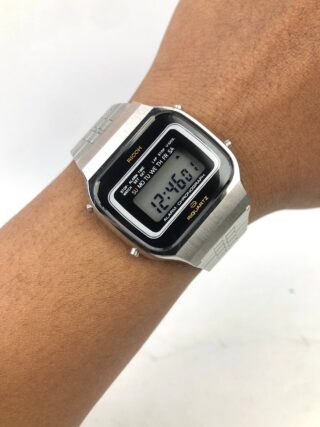 RICOH RIQUARTZ LCD VINTAGE LIKE NEW ALL ORIGINAL