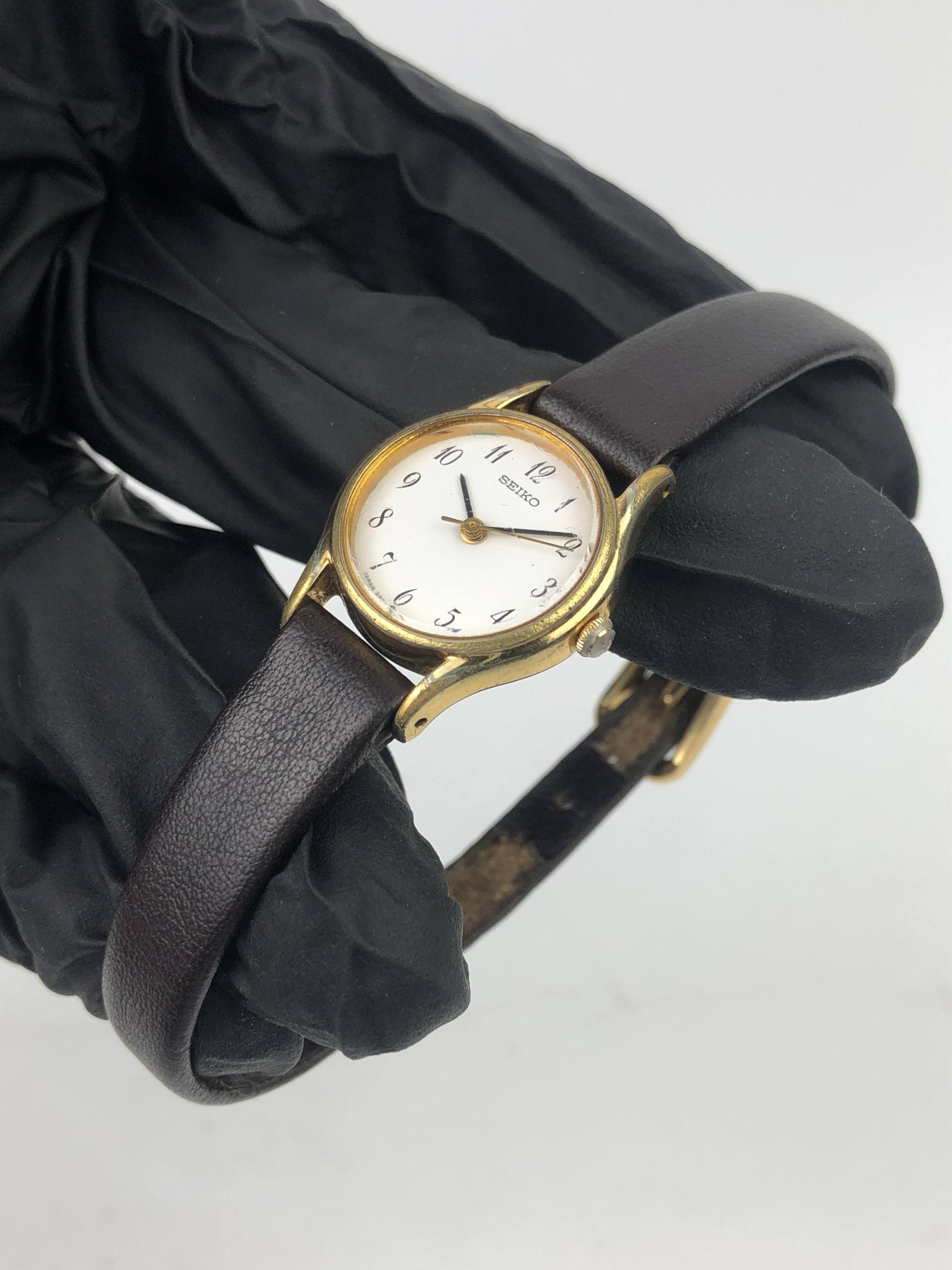 SEIKO 2P21-0A80 QUARTZ NUMERIK LADIES - Gambar 3