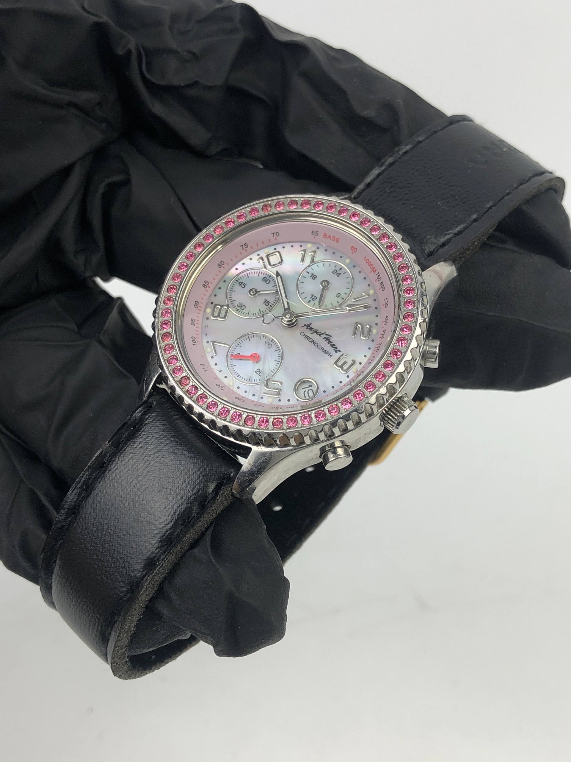 ANGLE HEART TP34 RED DIAMOND BEZEL QUARTZ - Gambar 3