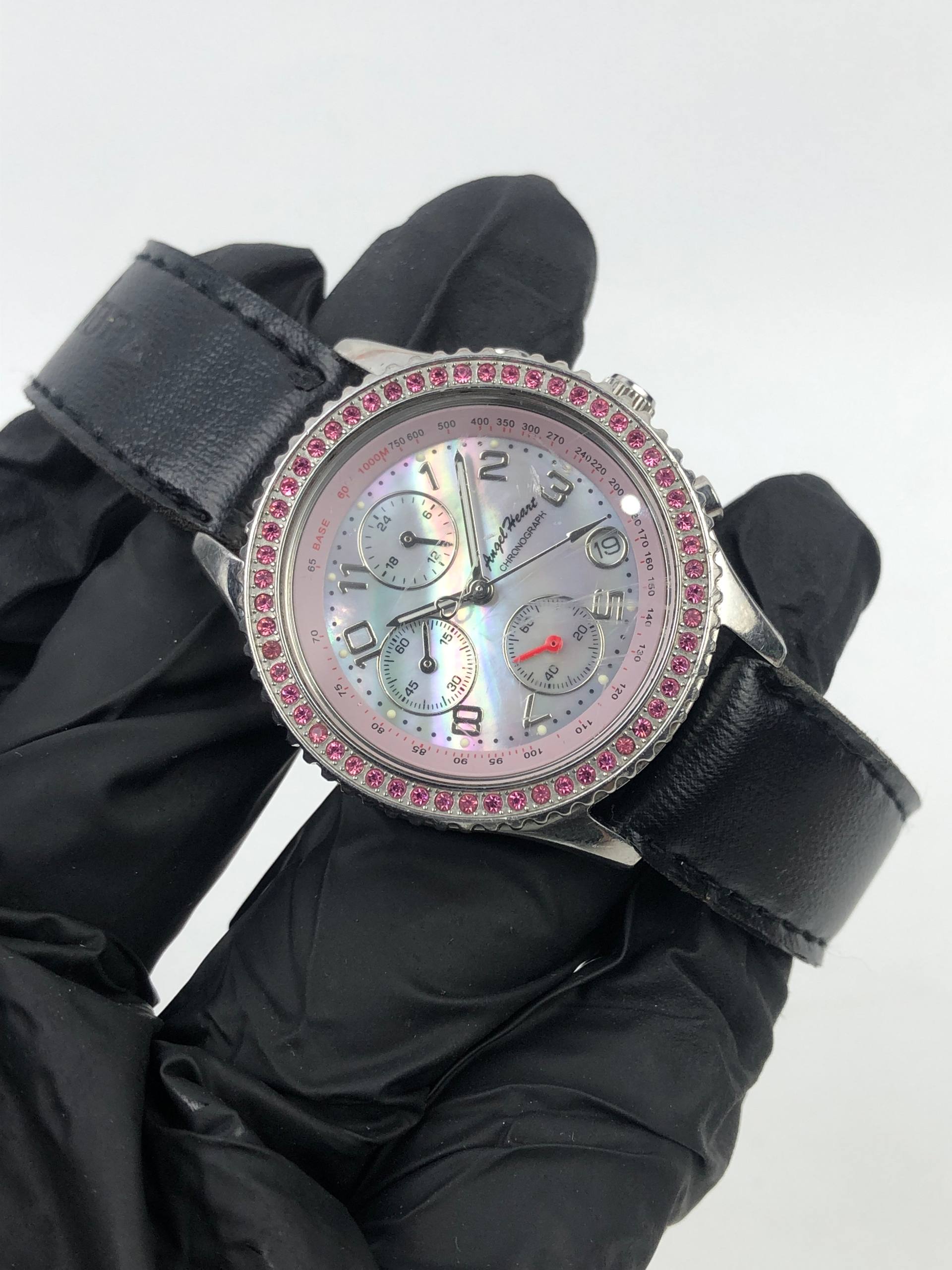 ANGLE HEART TP34 RED DIAMOND BEZEL QUARTZ - Gambar 4