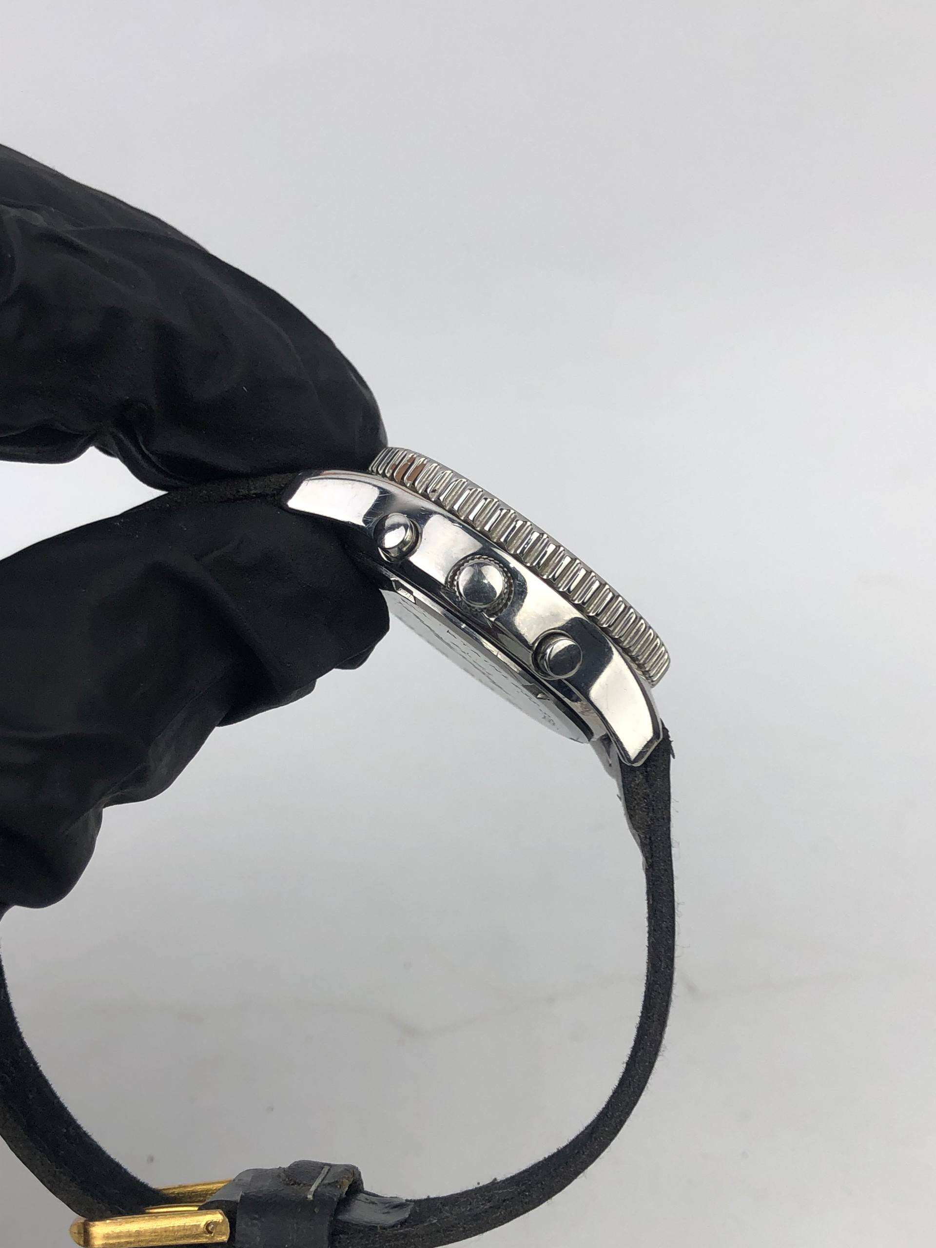 ANGLE HEART TP34 RED DIAMOND BEZEL QUARTZ - Gambar 5