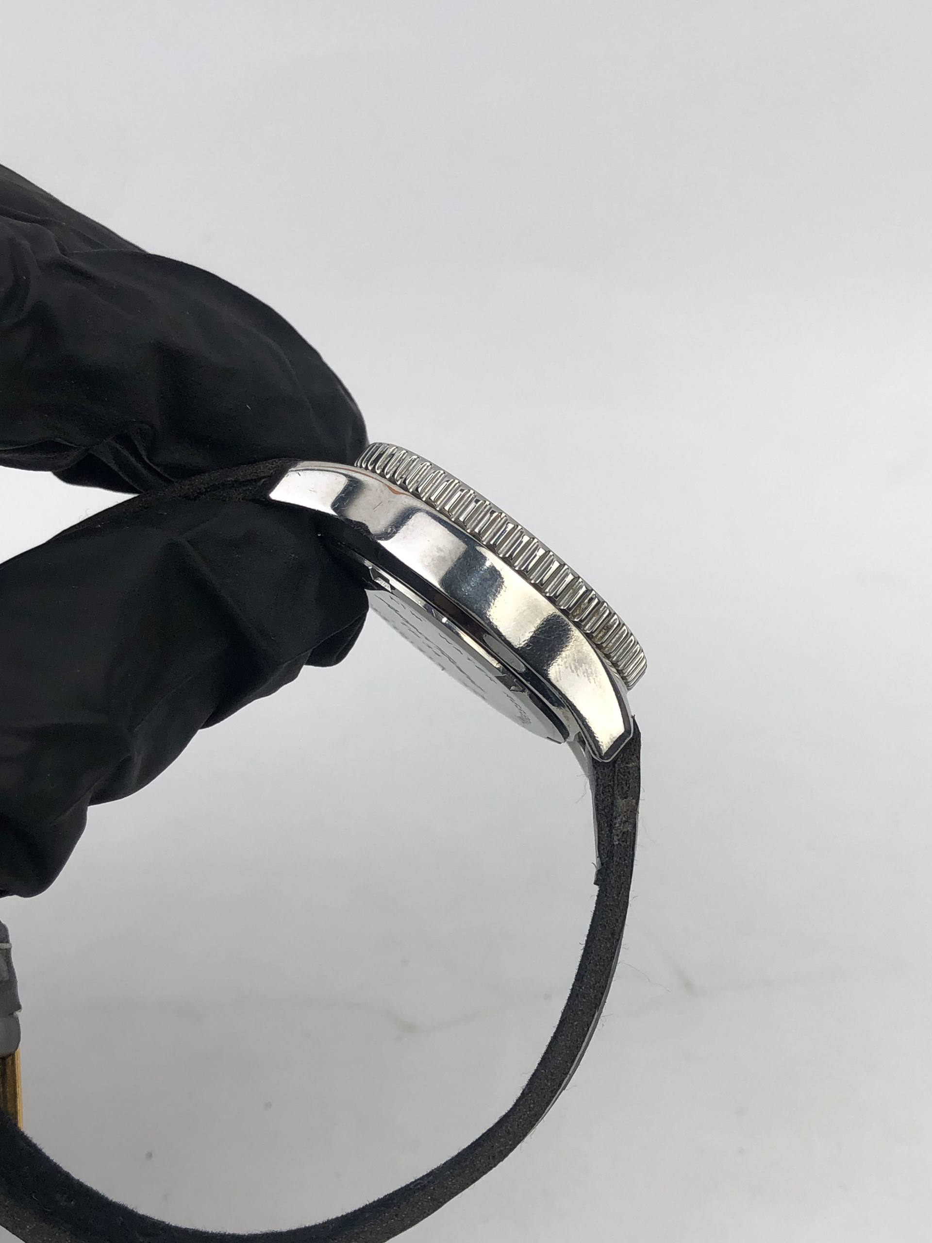 ANGLE HEART TP34 RED DIAMOND BEZEL QUARTZ - Gambar 6